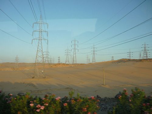 Чтобы избежать повторения подобных сбоев, Египту потребуется добавить 12.000 мегаватт к нынешней выработке электроэнергии. Обновление сети электроснабжения займет пять лет.