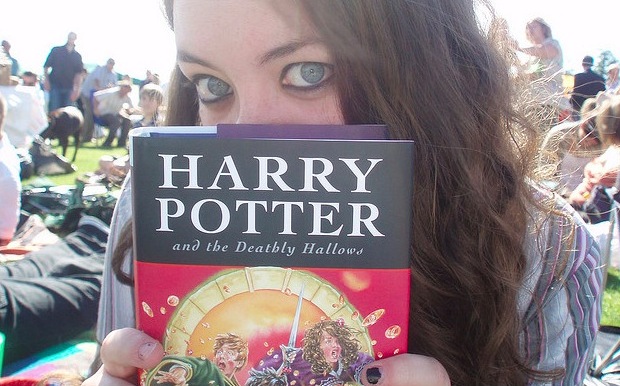 Harry Potter Spell To Help Sell Sony E-Reader [Updated]