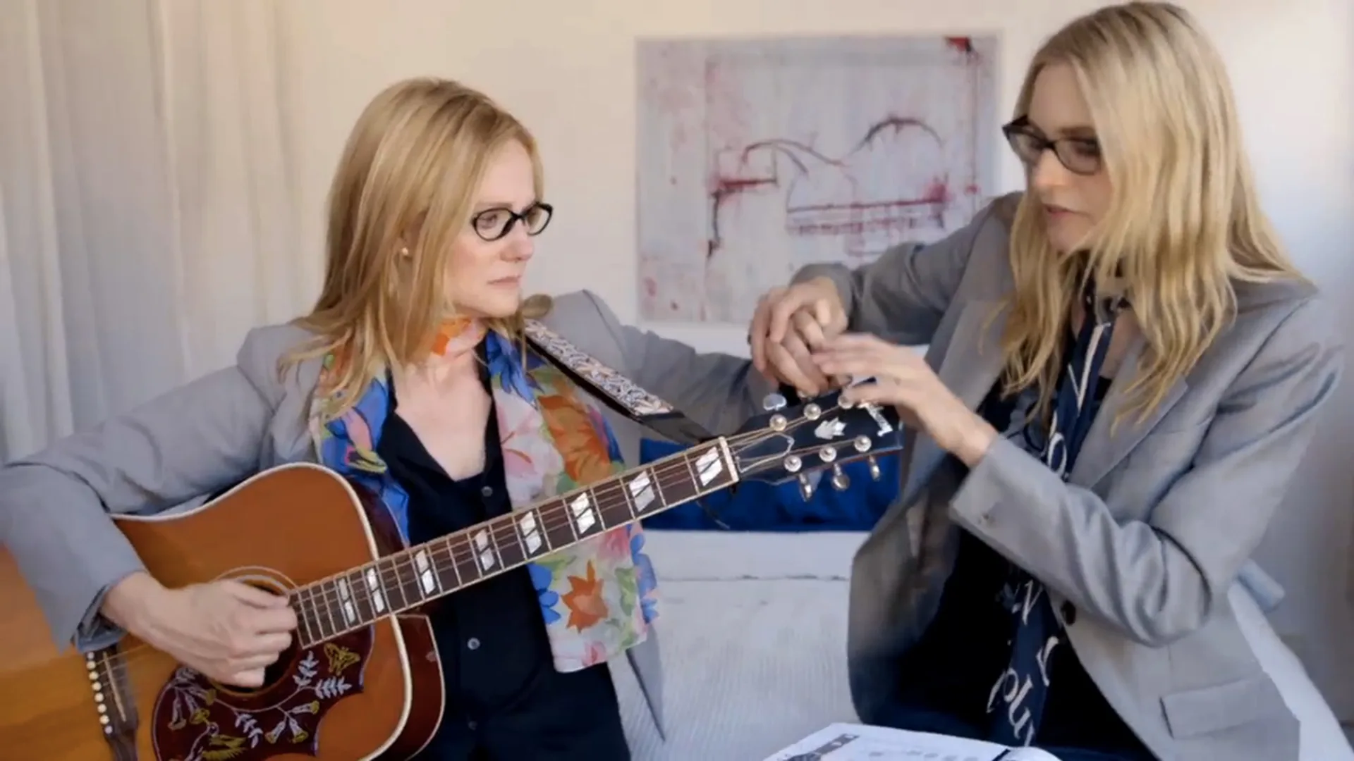 Aimee Mann Replaced By Laura Linney-Shaped Robot In Video - Fast Company