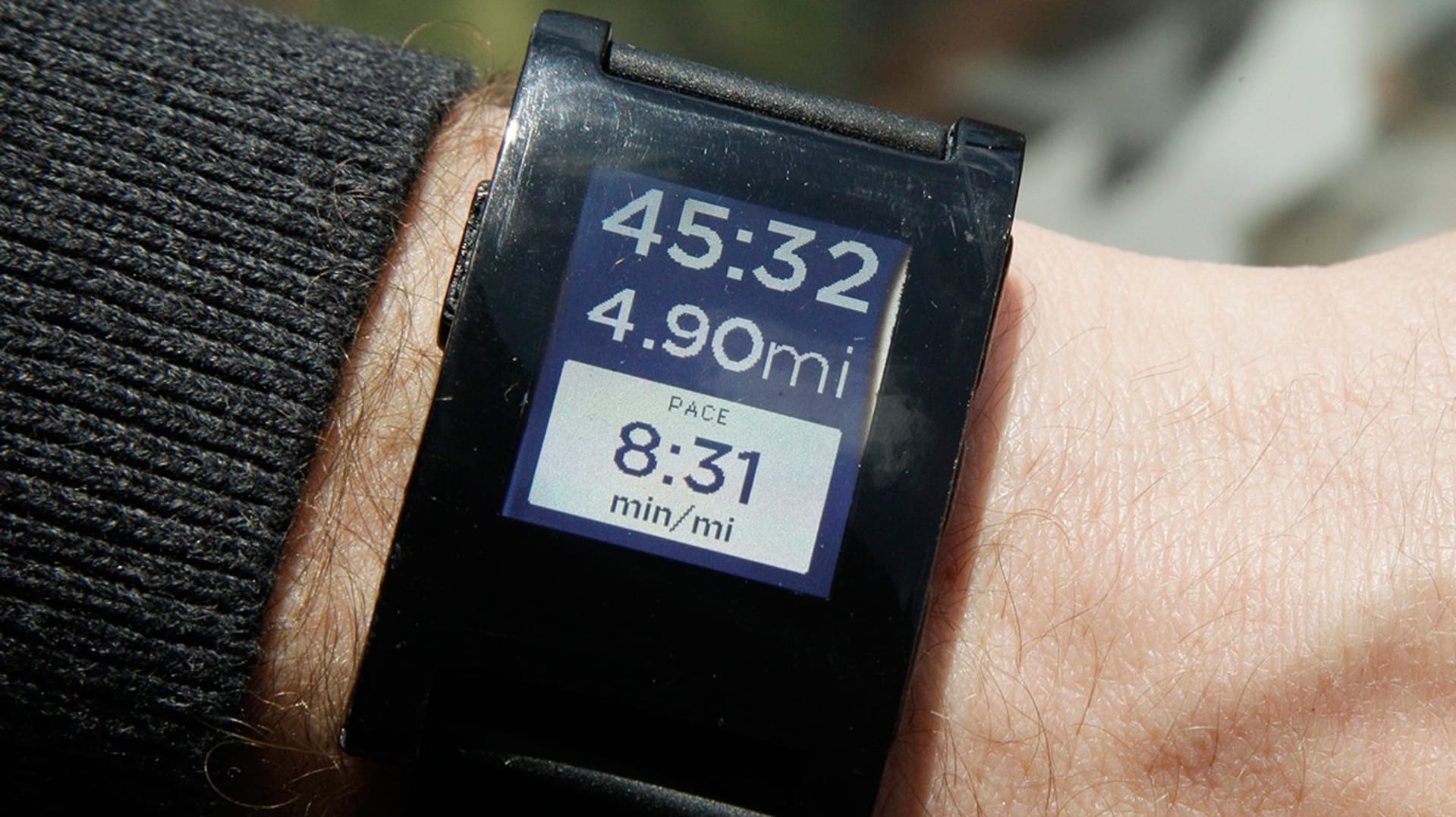 3009386 poster 1280 pebbles smartwatch gets its first fitness app from runkeeper