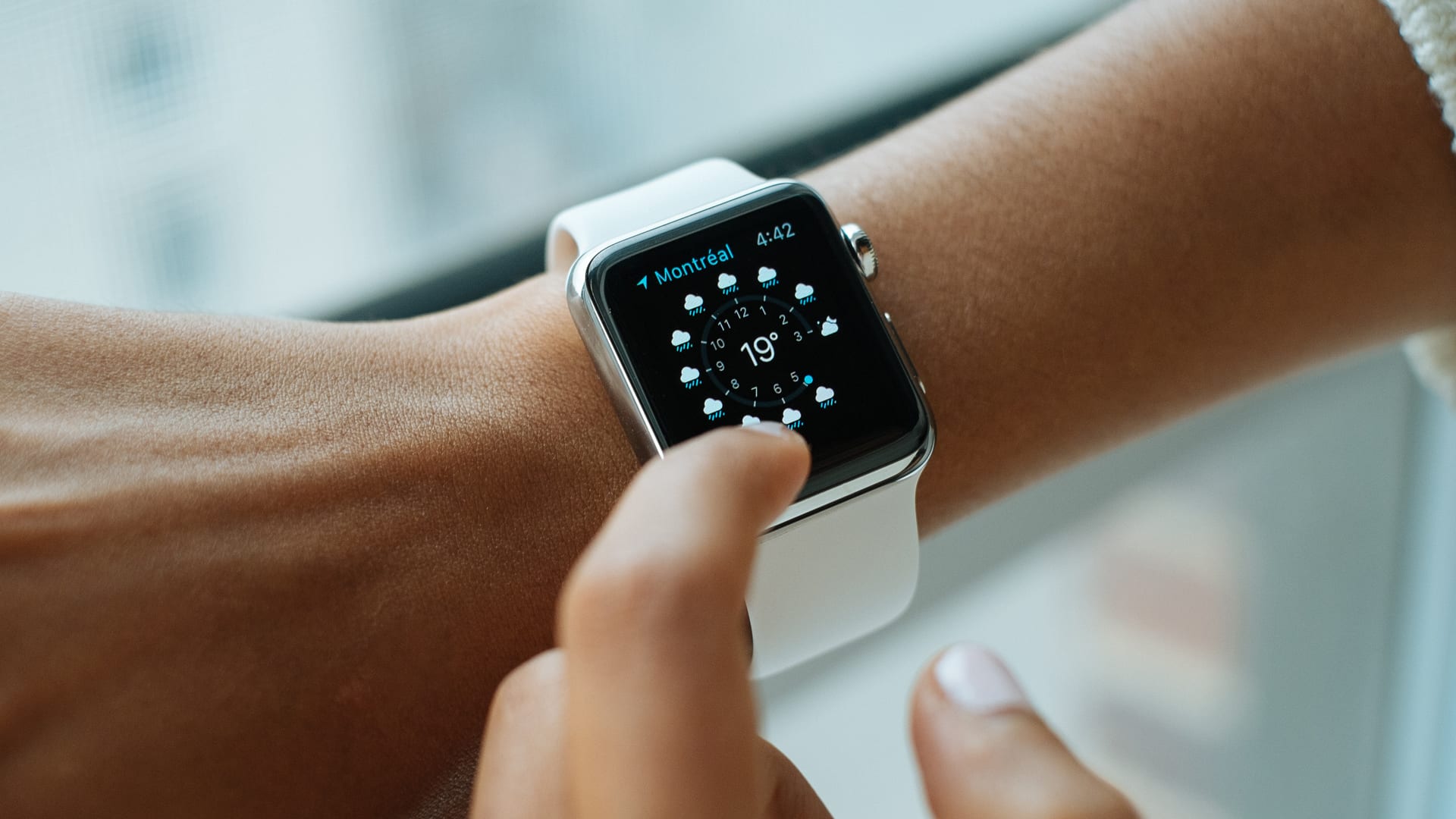 Users: Apple Watch is getting sick at the hospital
