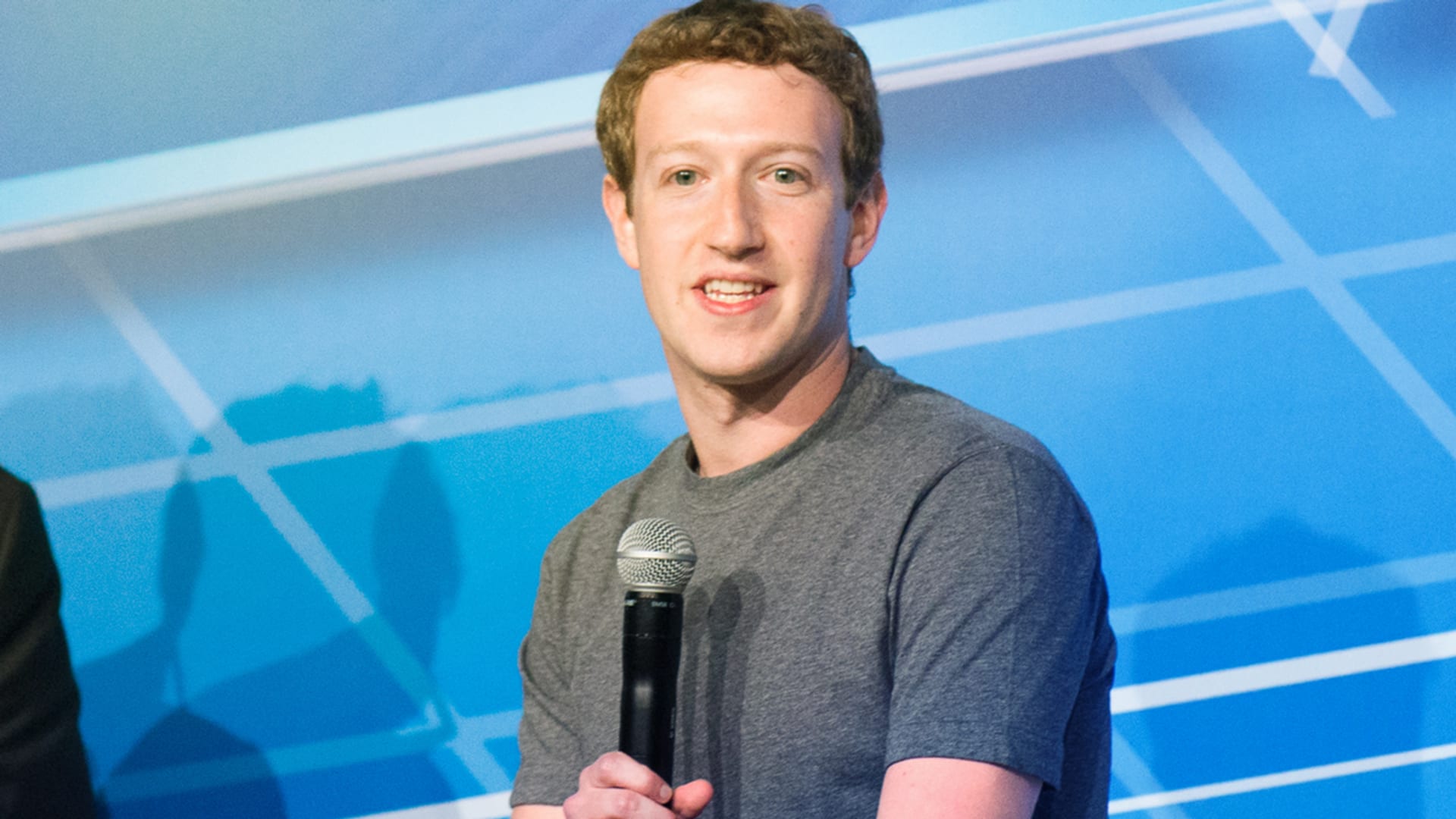 Report: Mark Zuckerberg will testify before Congress