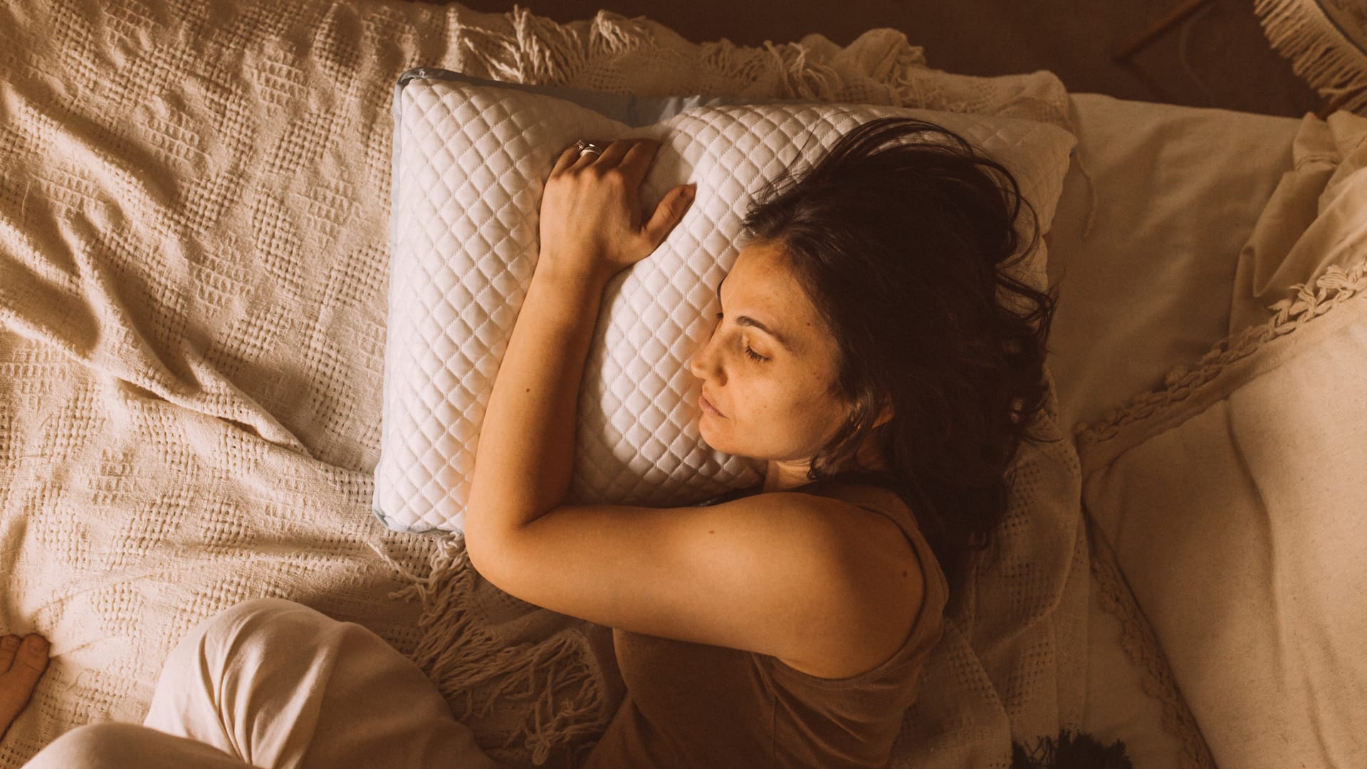 Why this custom-pillow startup wants to know what you do in bed