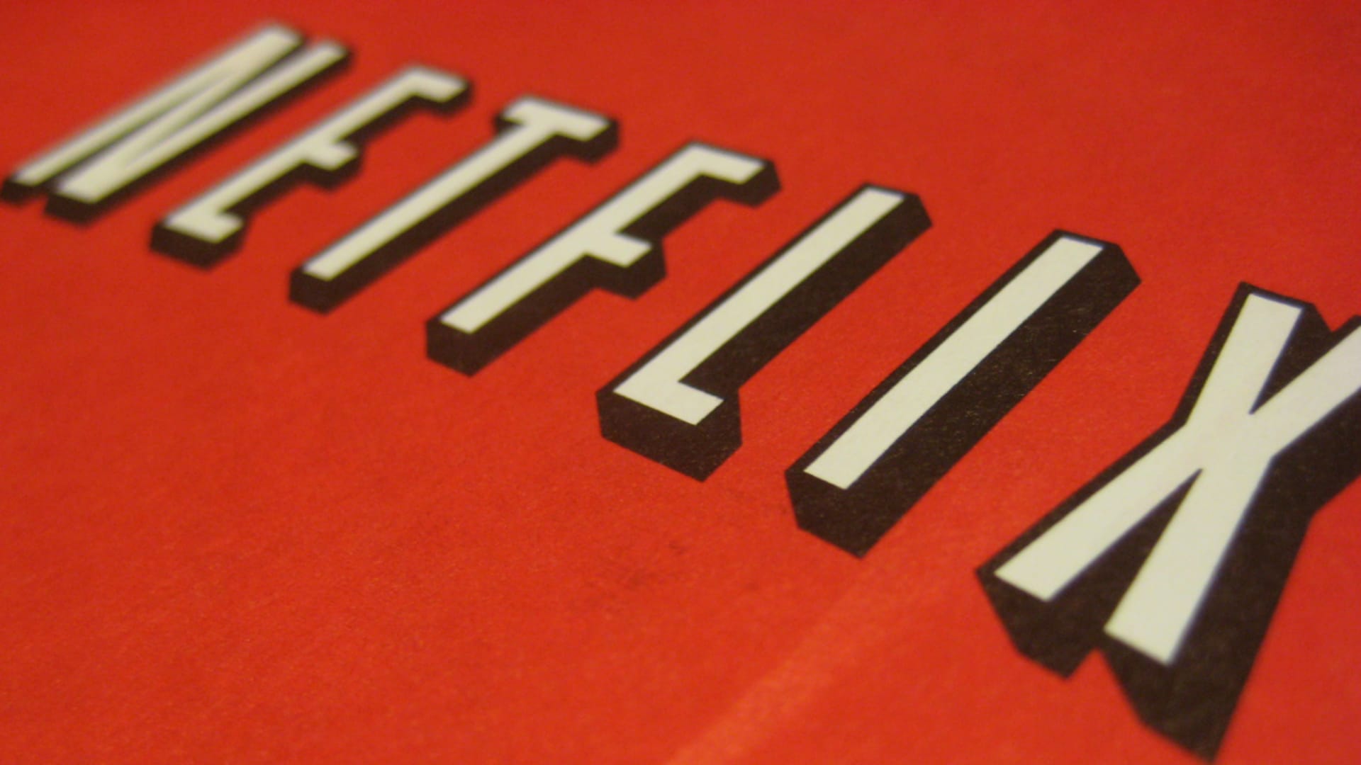 Netflix analysts turn into TV critics and throw stock downgrades instead of tomatoes