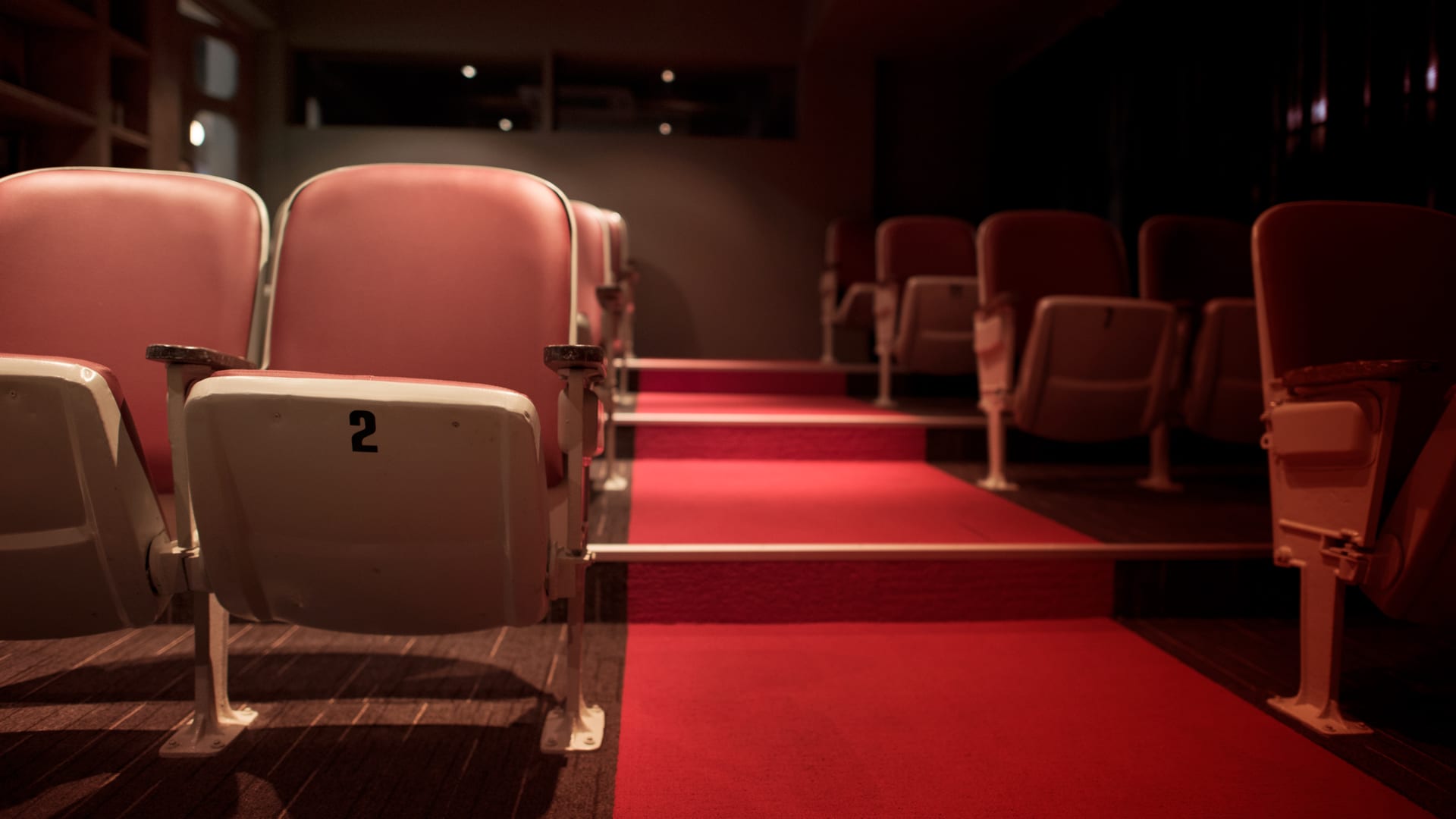 Study: Male film critics outnumber women two to one