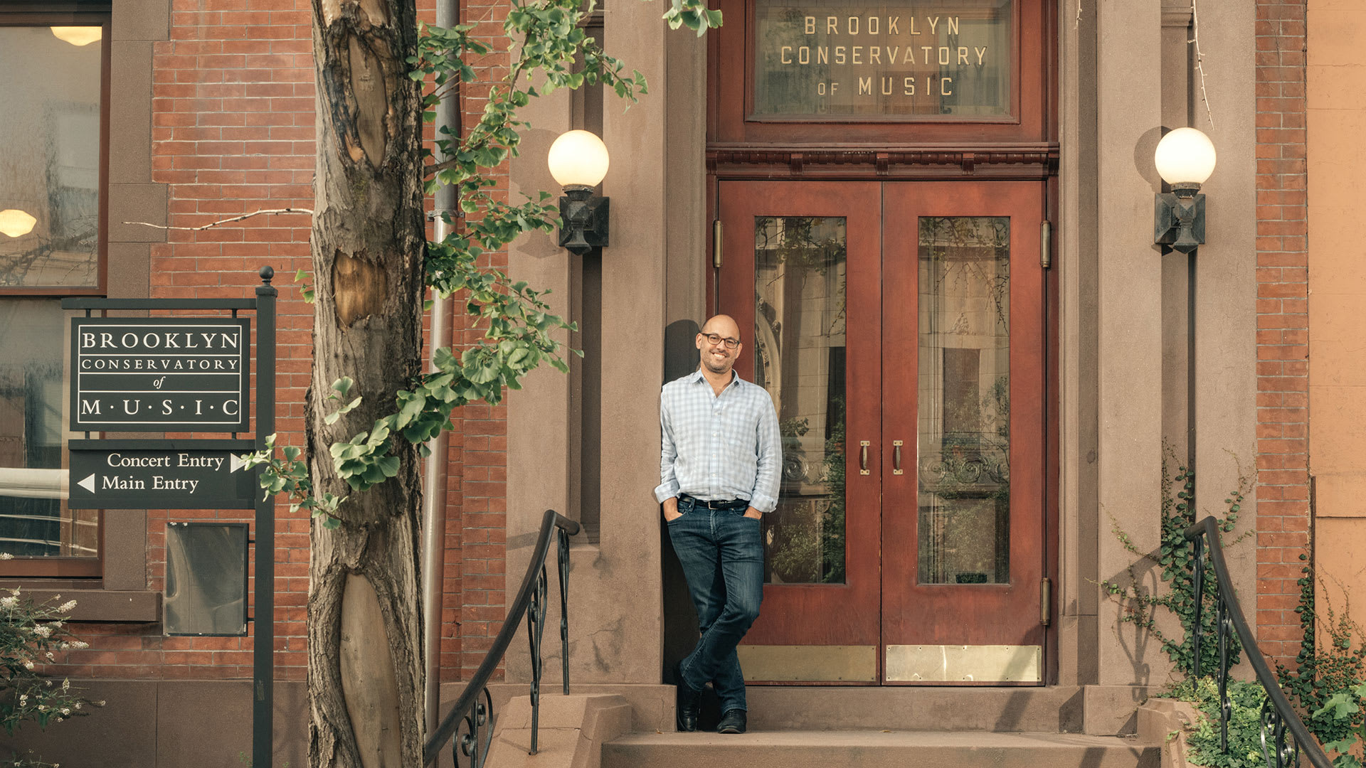 This former Deutsche Bank exec gave it all up to run a Brooklyn music school