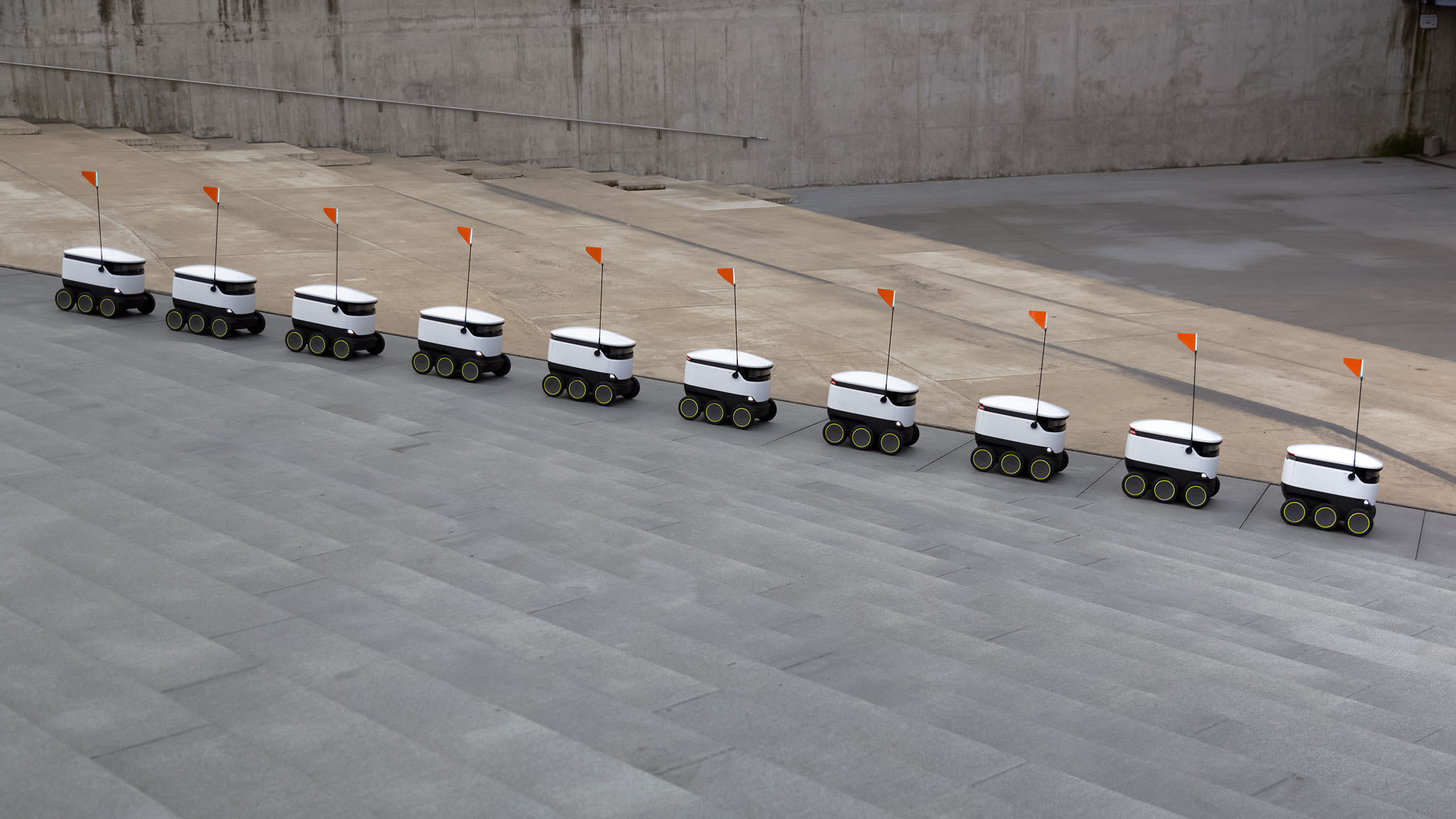 These cute little robots now deliver late-night snacks to world’s luckiest college kids
