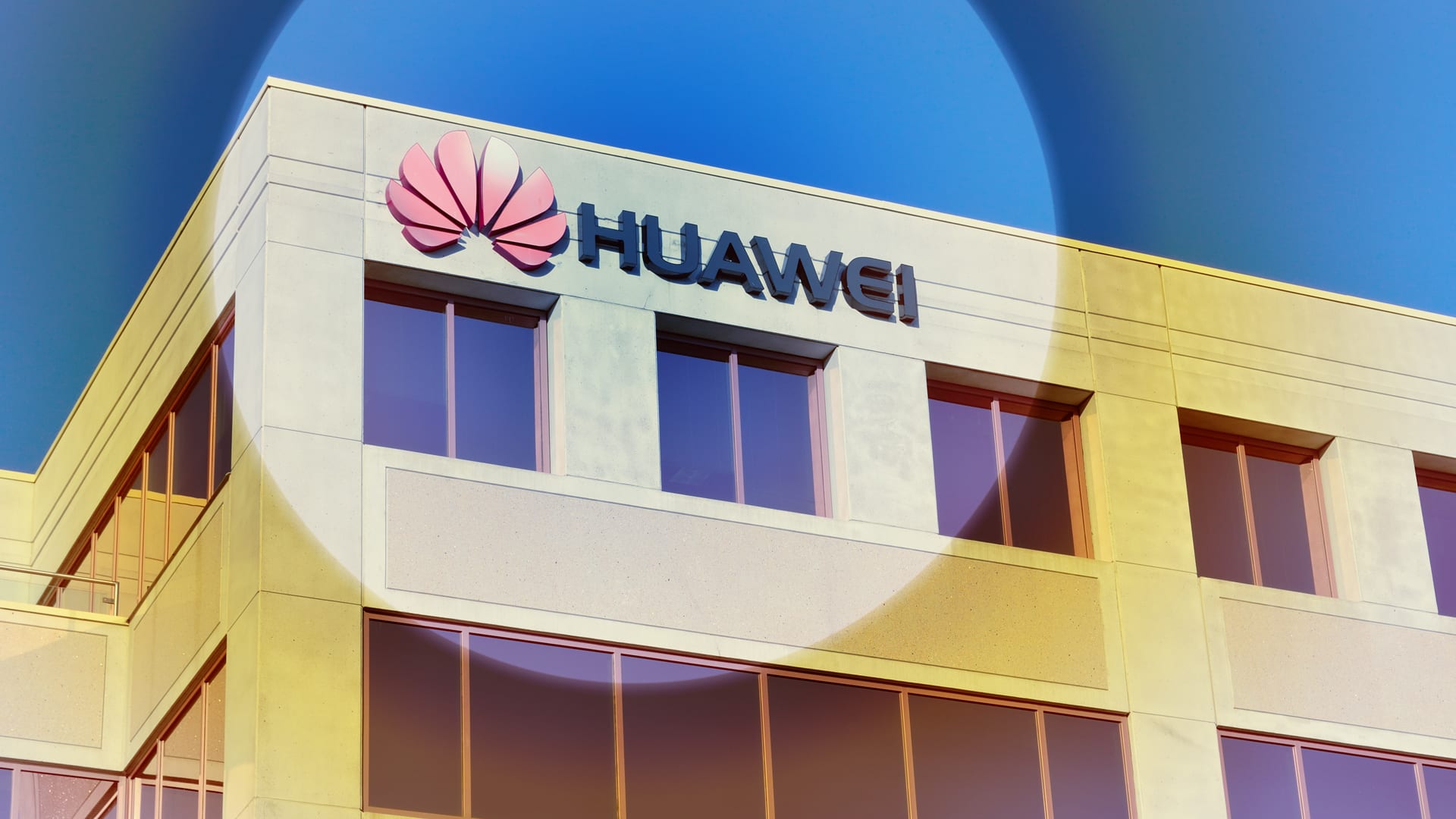 Huawei is about to take on Oracle in the database market