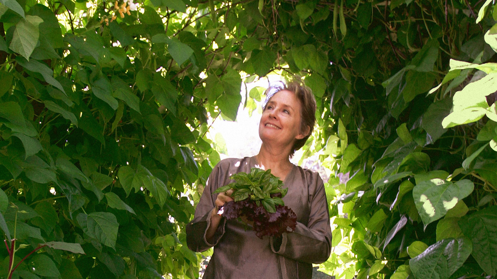 How to grow a vegetable garden, according to legendary chef Alice Waters