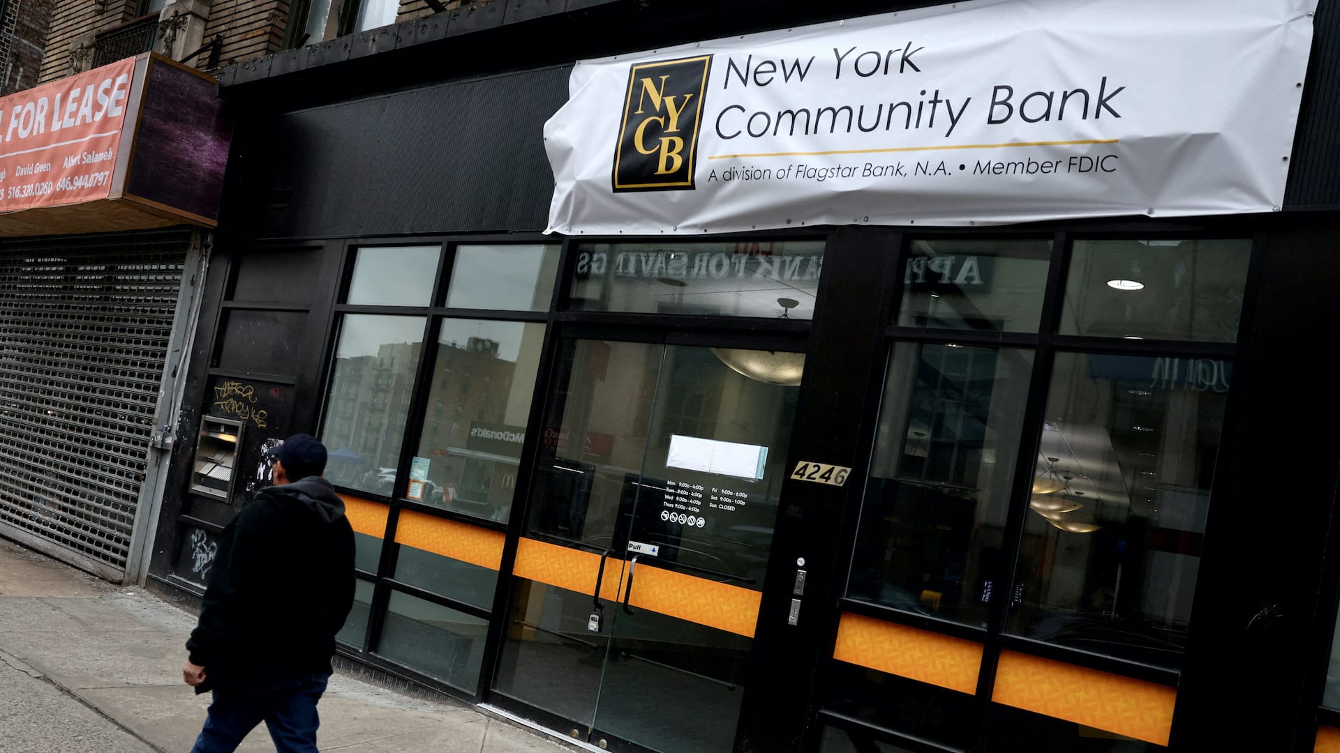 U.S. regulators greenlit NYCB's rapid growth despite red flags