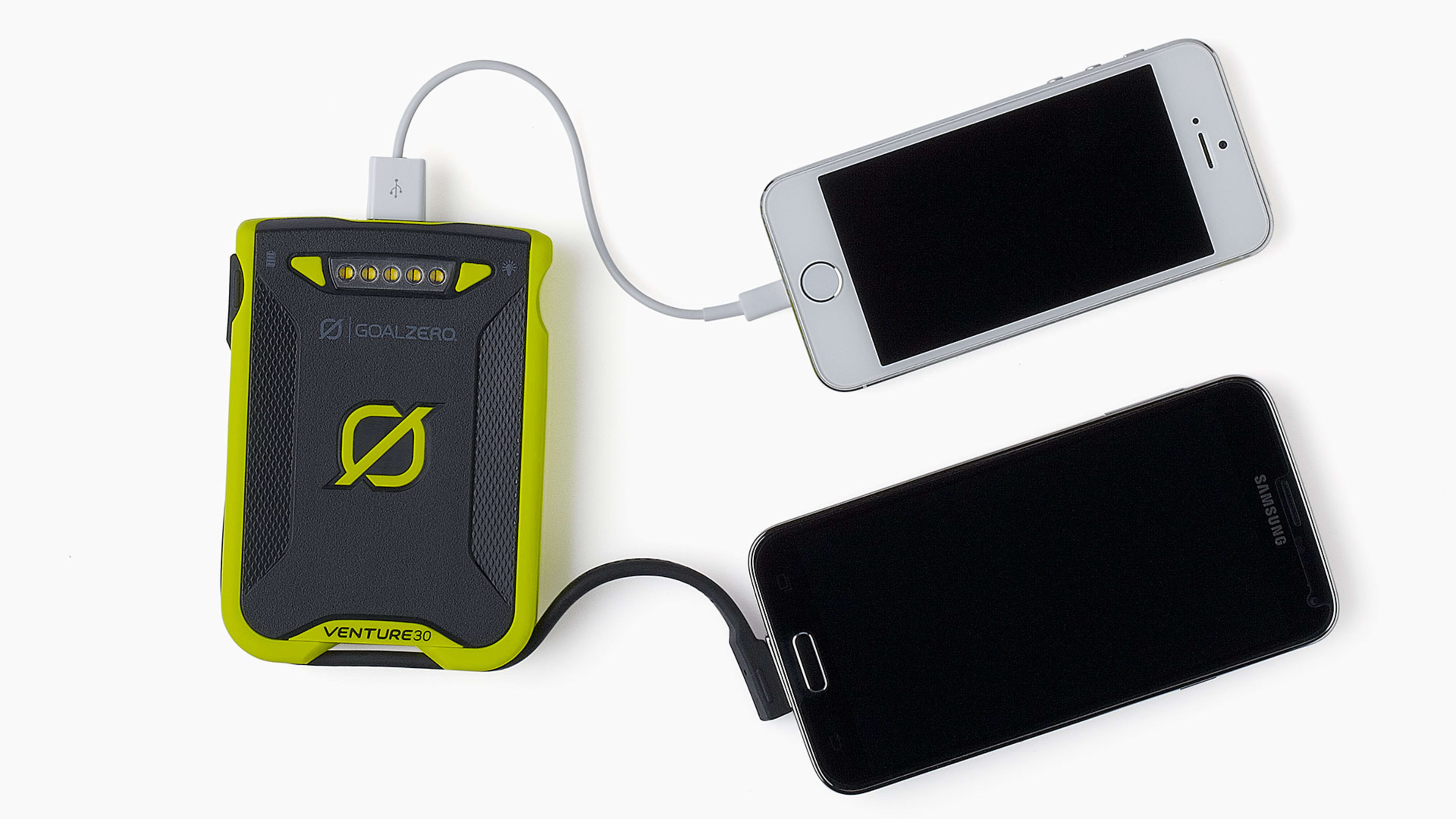 Chargeable Waterproof Batteries Can Bring Solar Power Anywhere