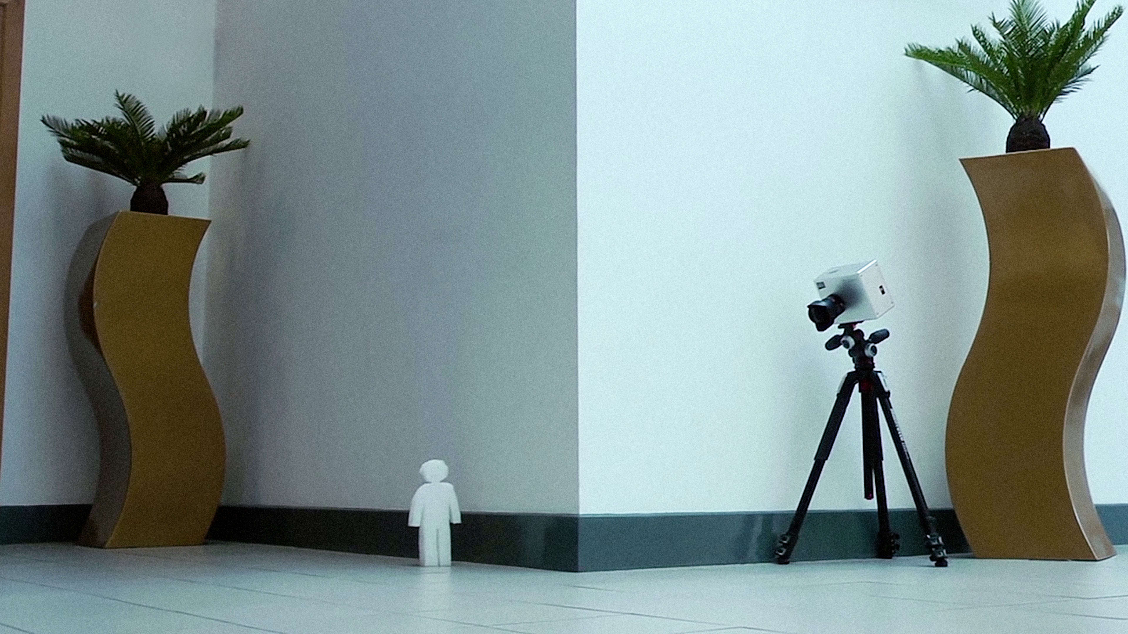This Incredibly High-Speed Camera Uses Lasers To See Around Corners