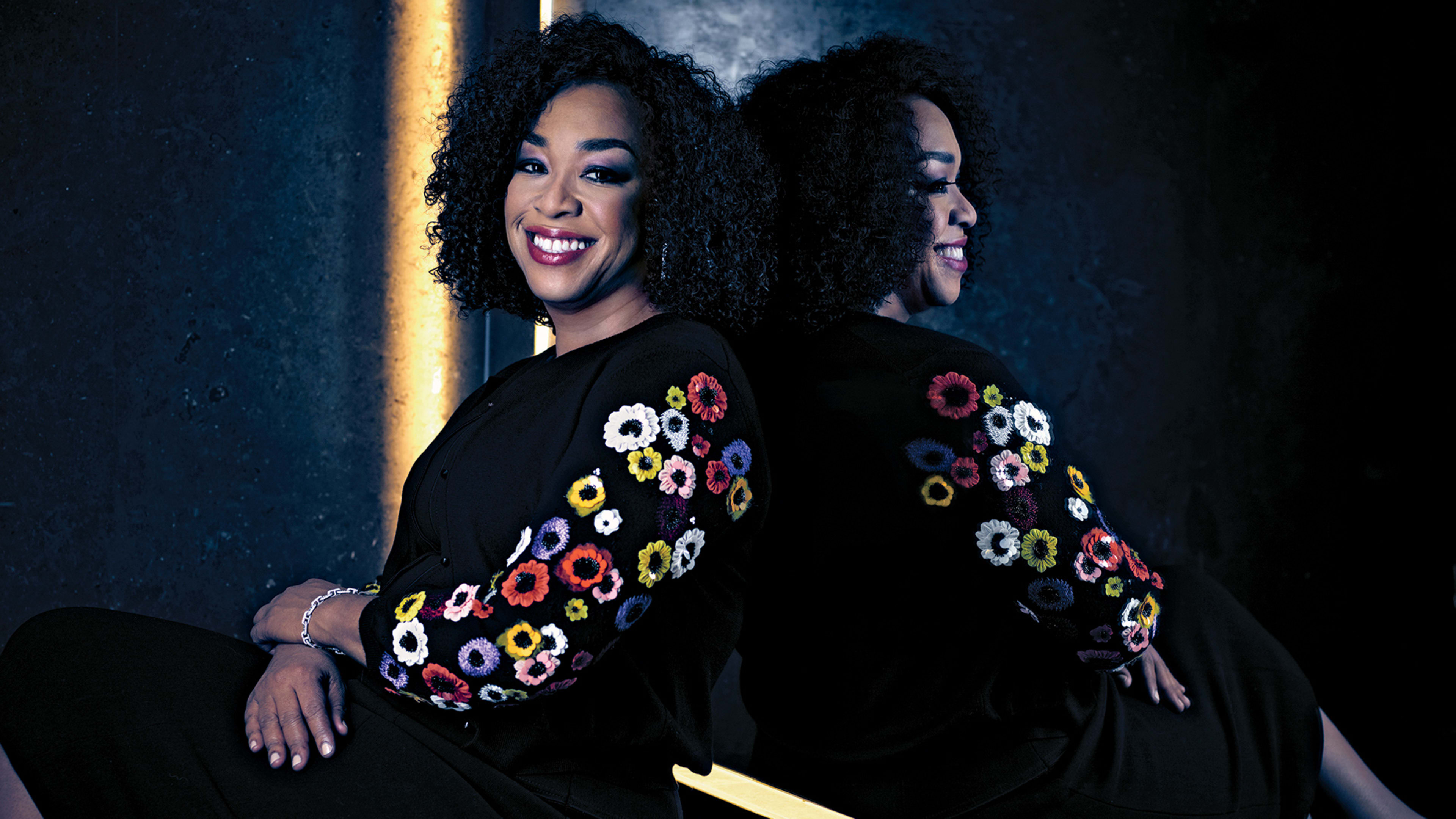 Shonda Rhimes' Rules Of Work: "Come Into My Office With A Solution, Not A  Problem" - Fast Company