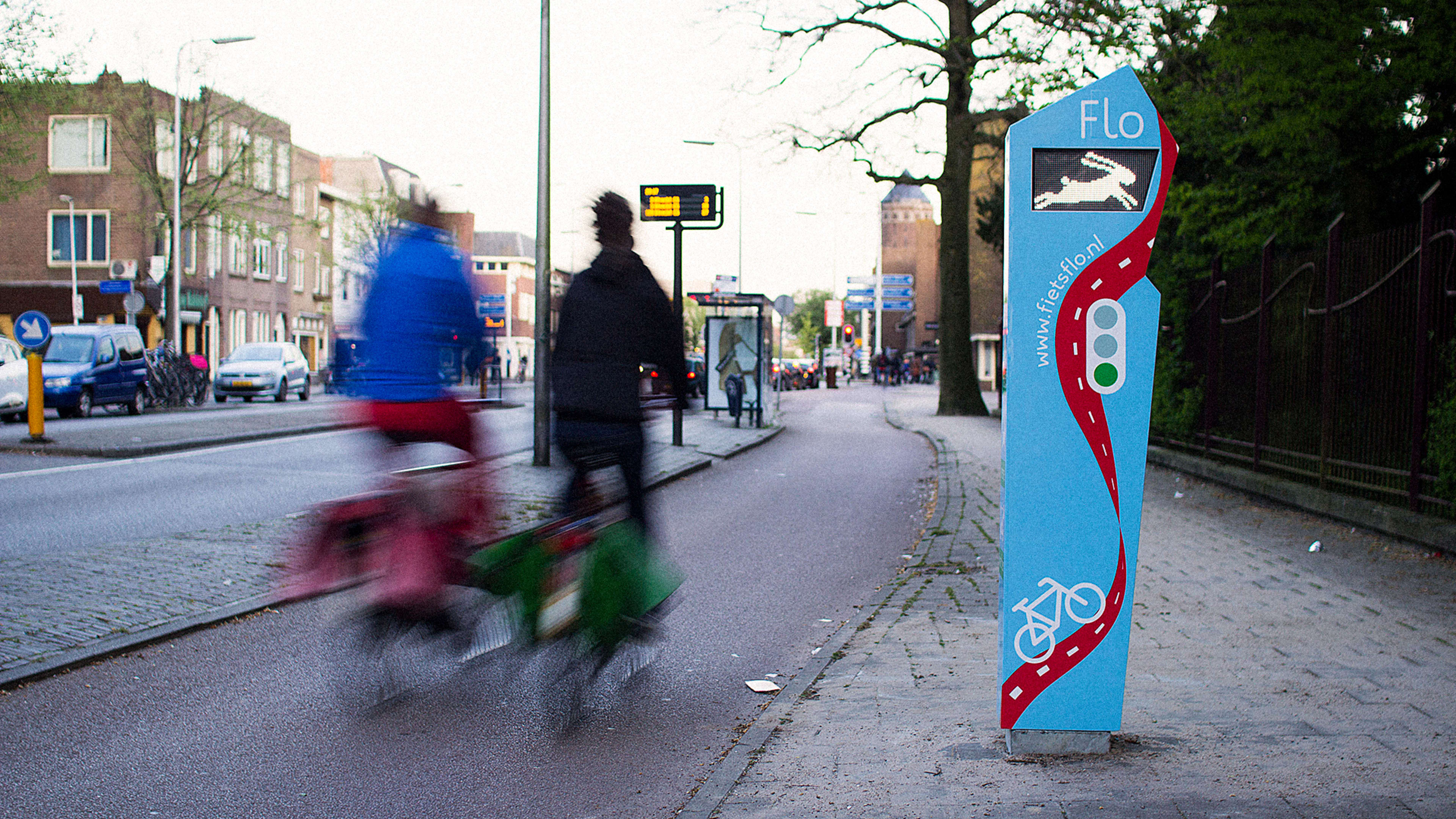 These Helpful Kiosks Tell You How Fast To Bike To Make The Next Light
