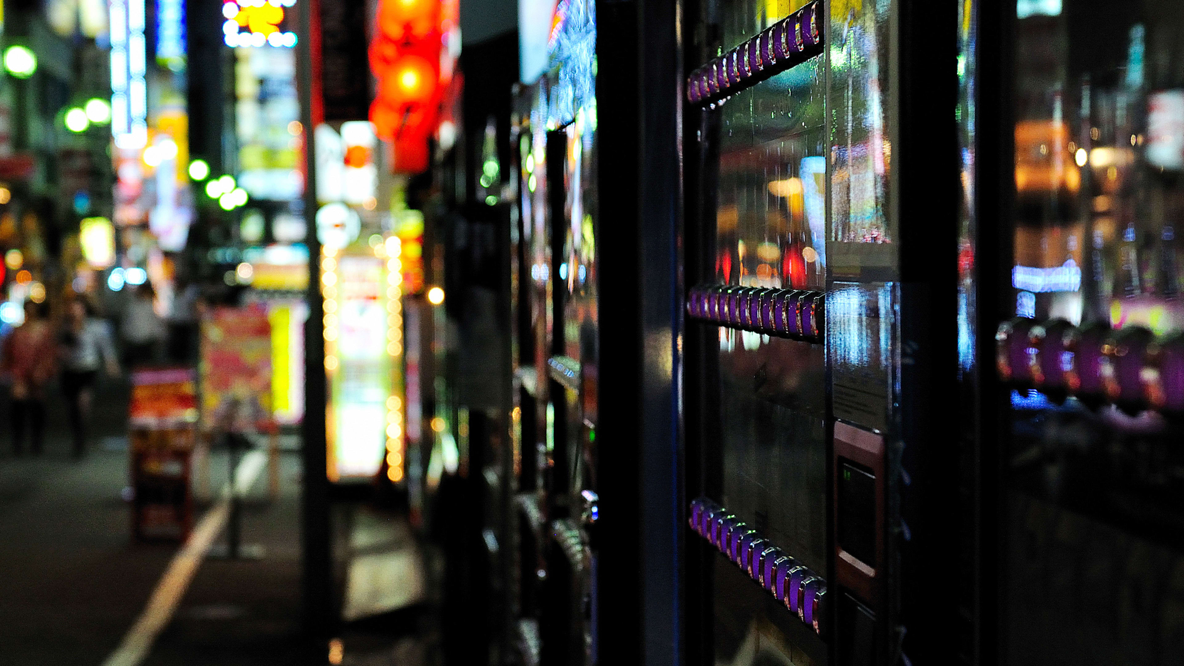 Strange Vending Machines That Japanese People Find Surprising