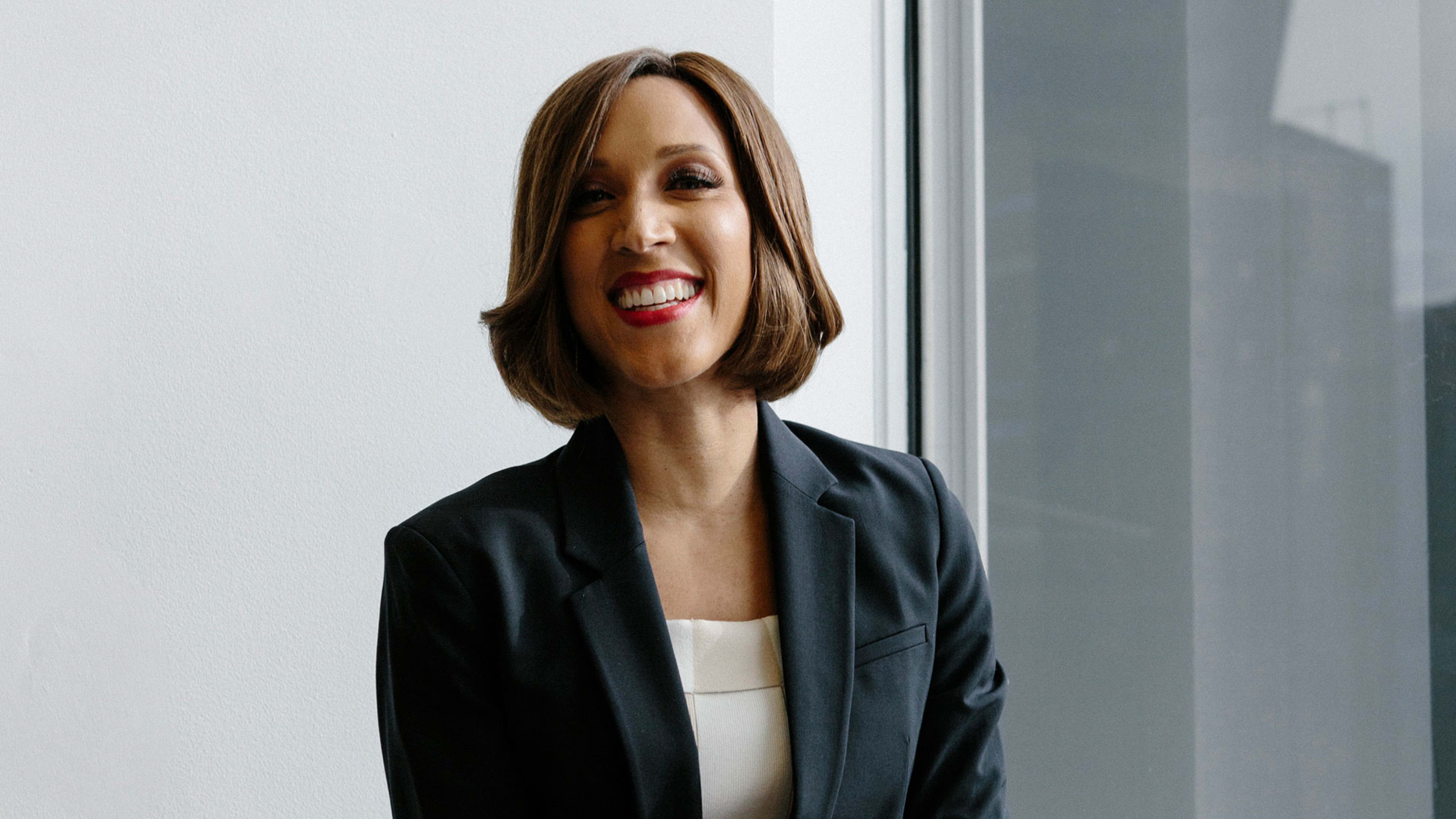 The “Reckless Confidence” Of “The Rundown” Host Robin Thede