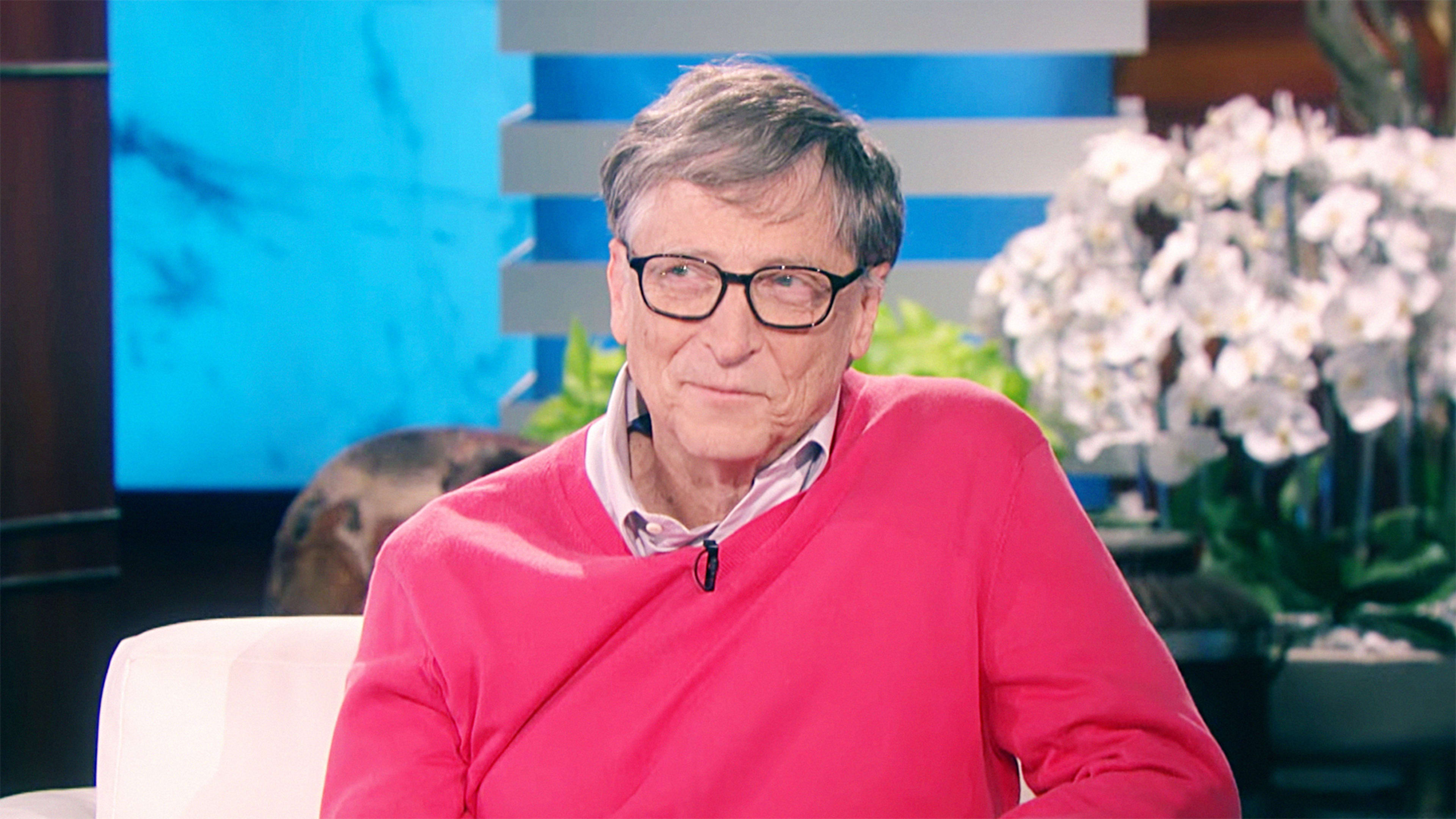 Ellen quizzed Bill Gates on the cost of groceries. He failed
