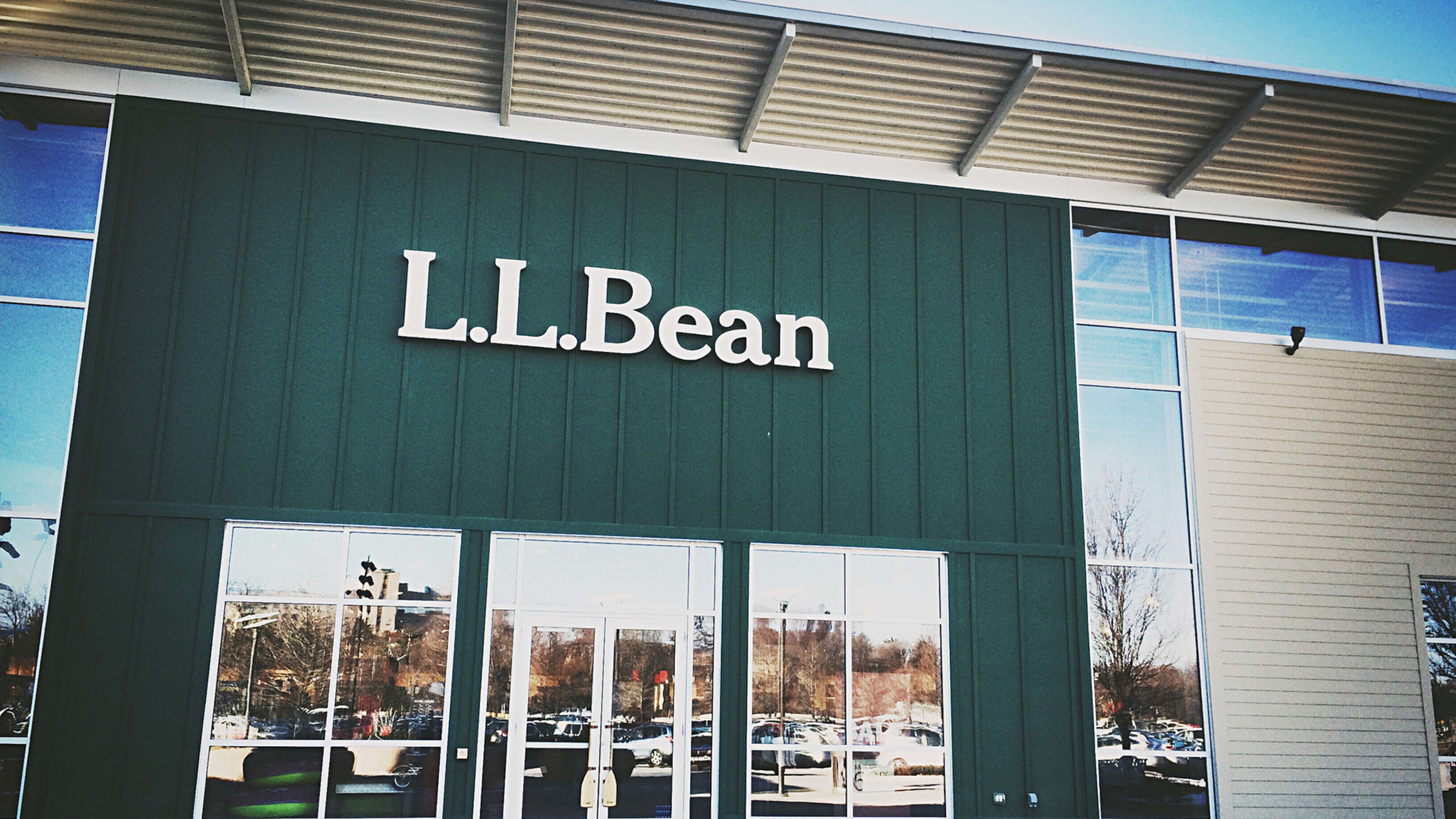 L.L. Bean just got sued by an angry customer for ditching its amazing returns policy