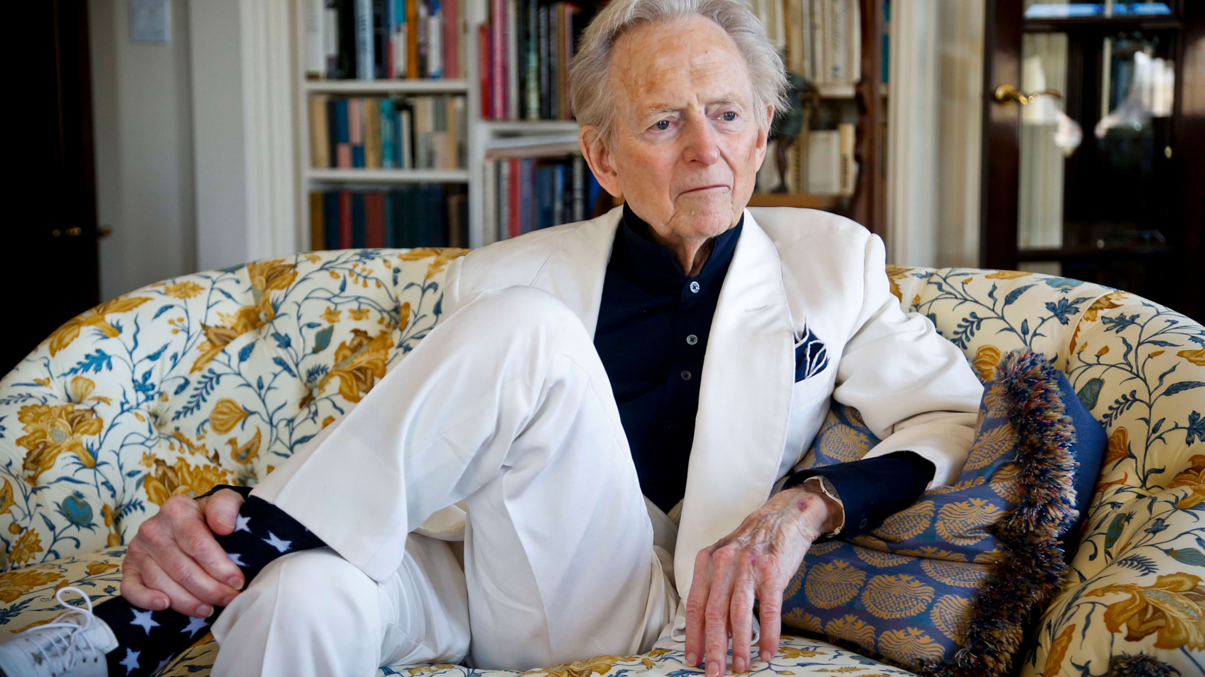 Tom Wolfe elevated journalism into enduring literature