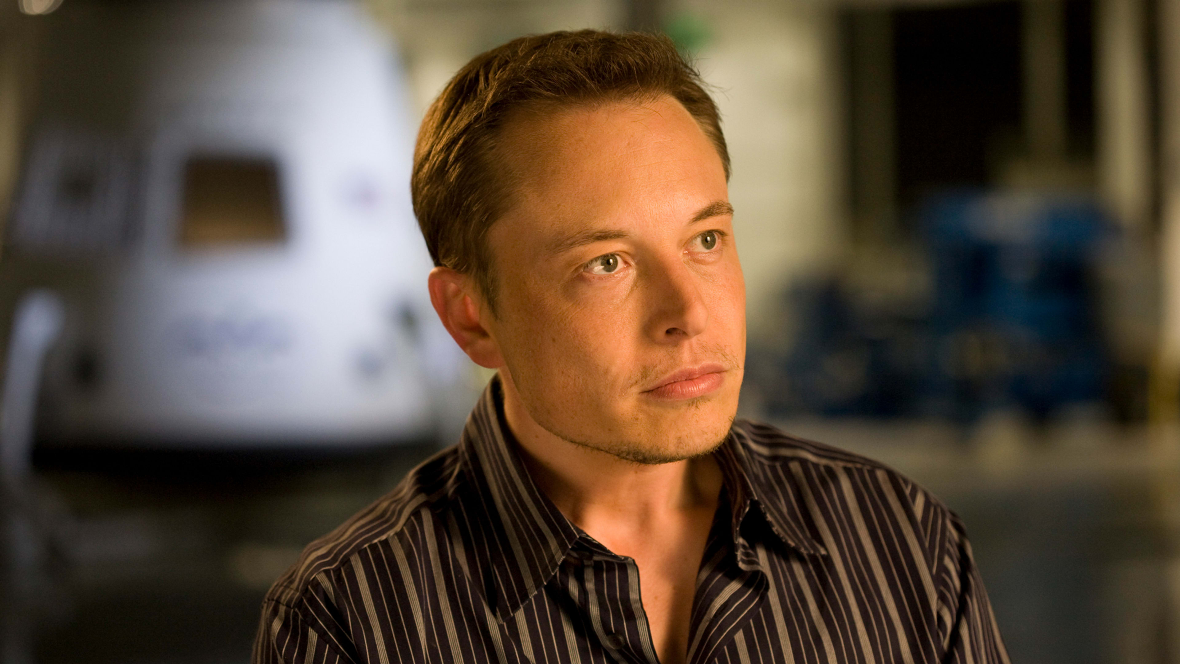 Elon Musk apologizes for calling Thailand cave diver a “pedo”