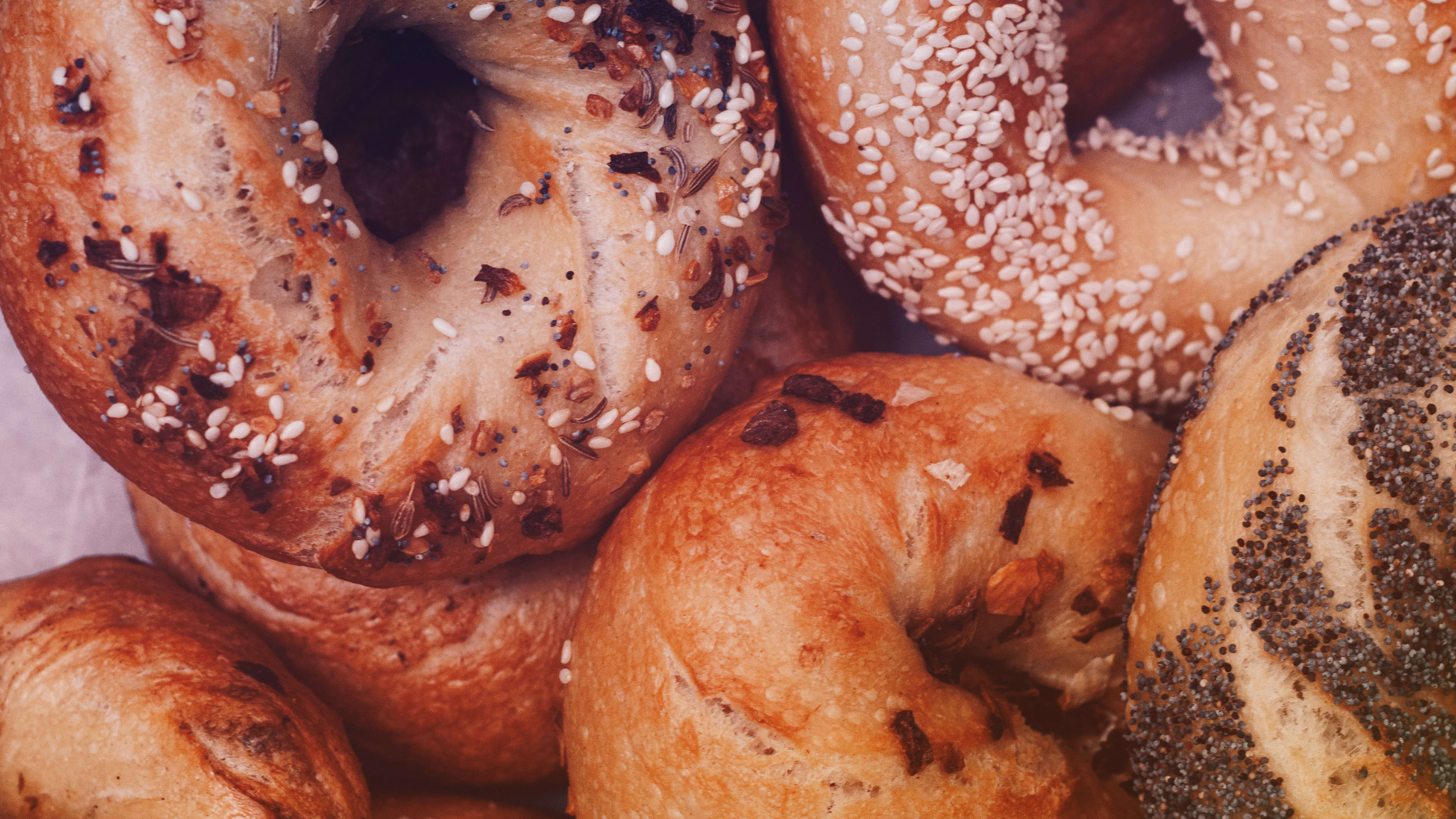 Relax New Yorkers, Apple has fixed its bagel emoji
