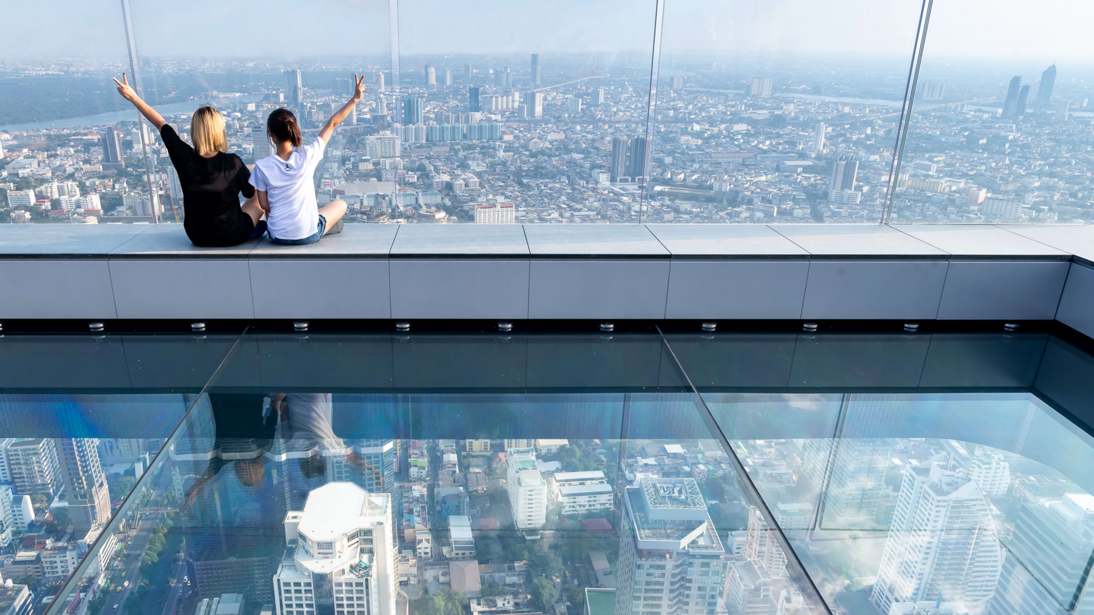 This terrifying glass deck lets you hover 1,000 feet above Bangkok