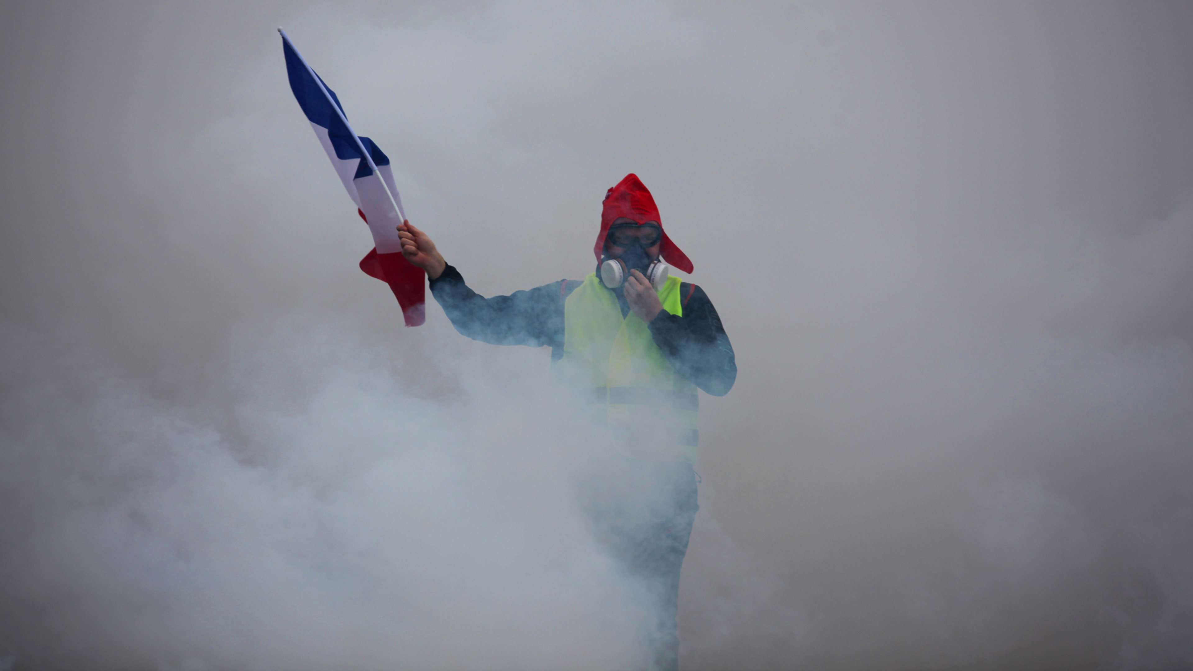 Who are the “Yellow Vests”? 4 things to know about the violent Paris protests