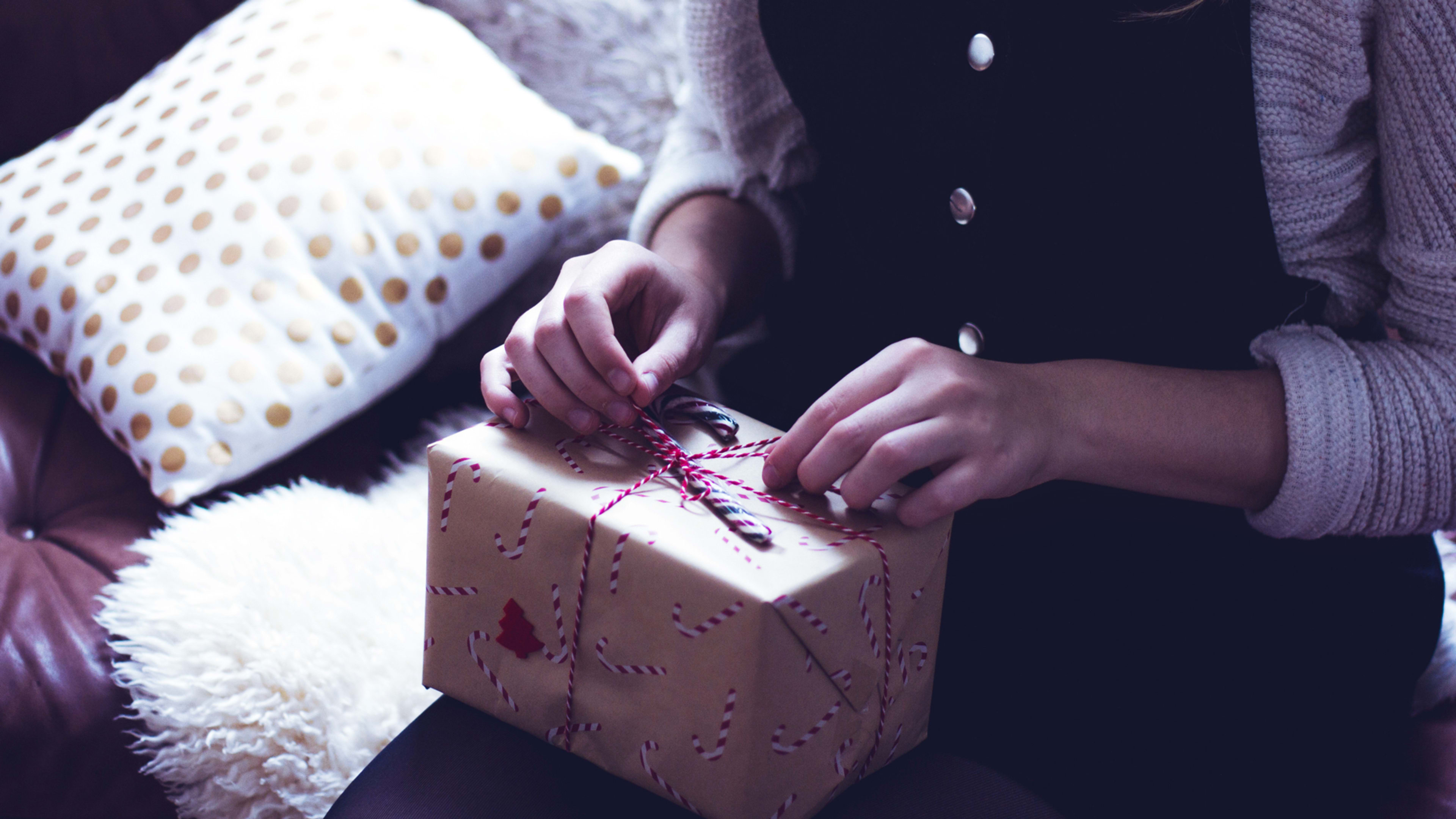 Secrets of people who don’t get stressed during the holidays