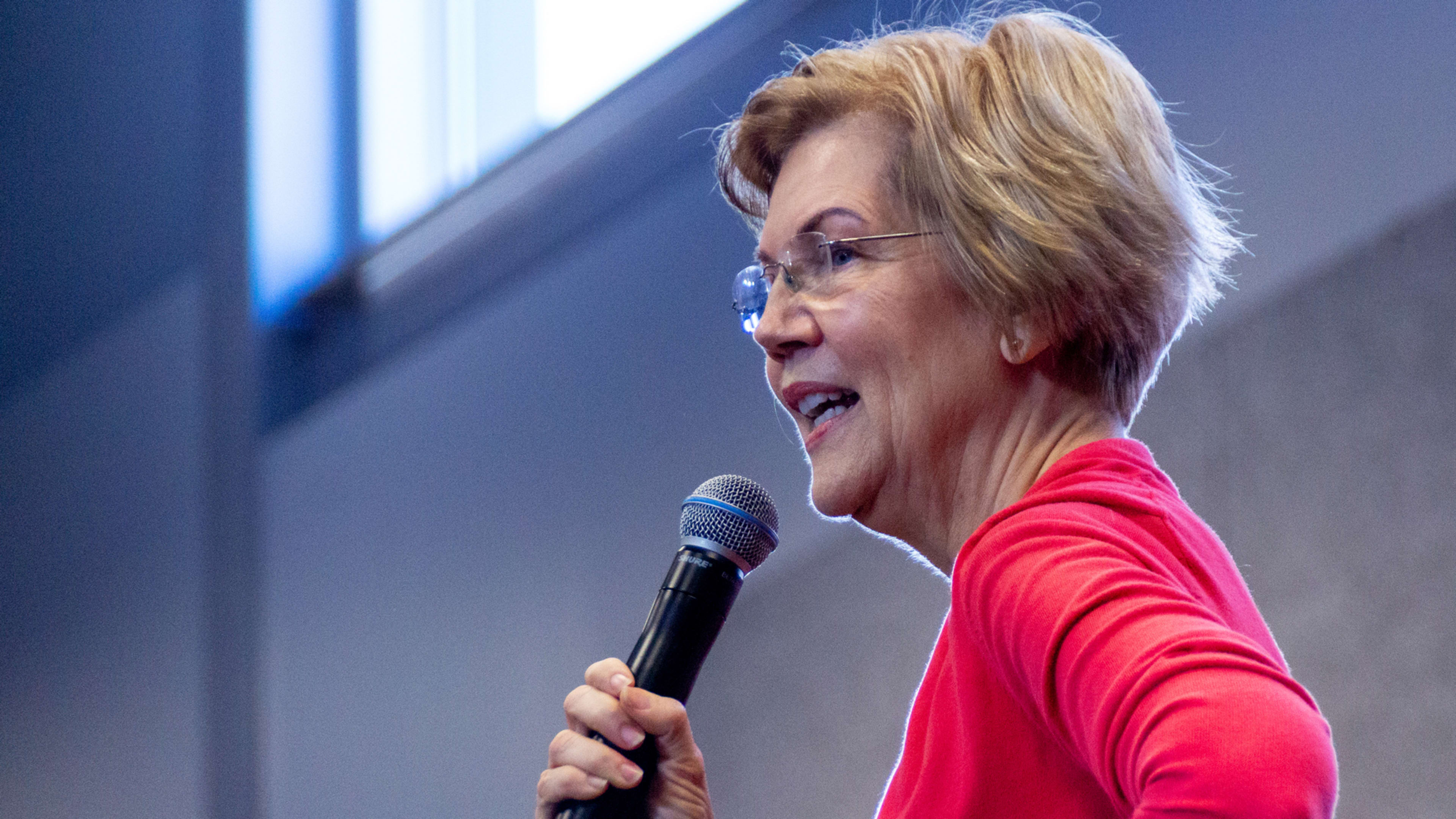 Facebook temporarily removed Elizabeth Warren ads that called for the company to be broken up