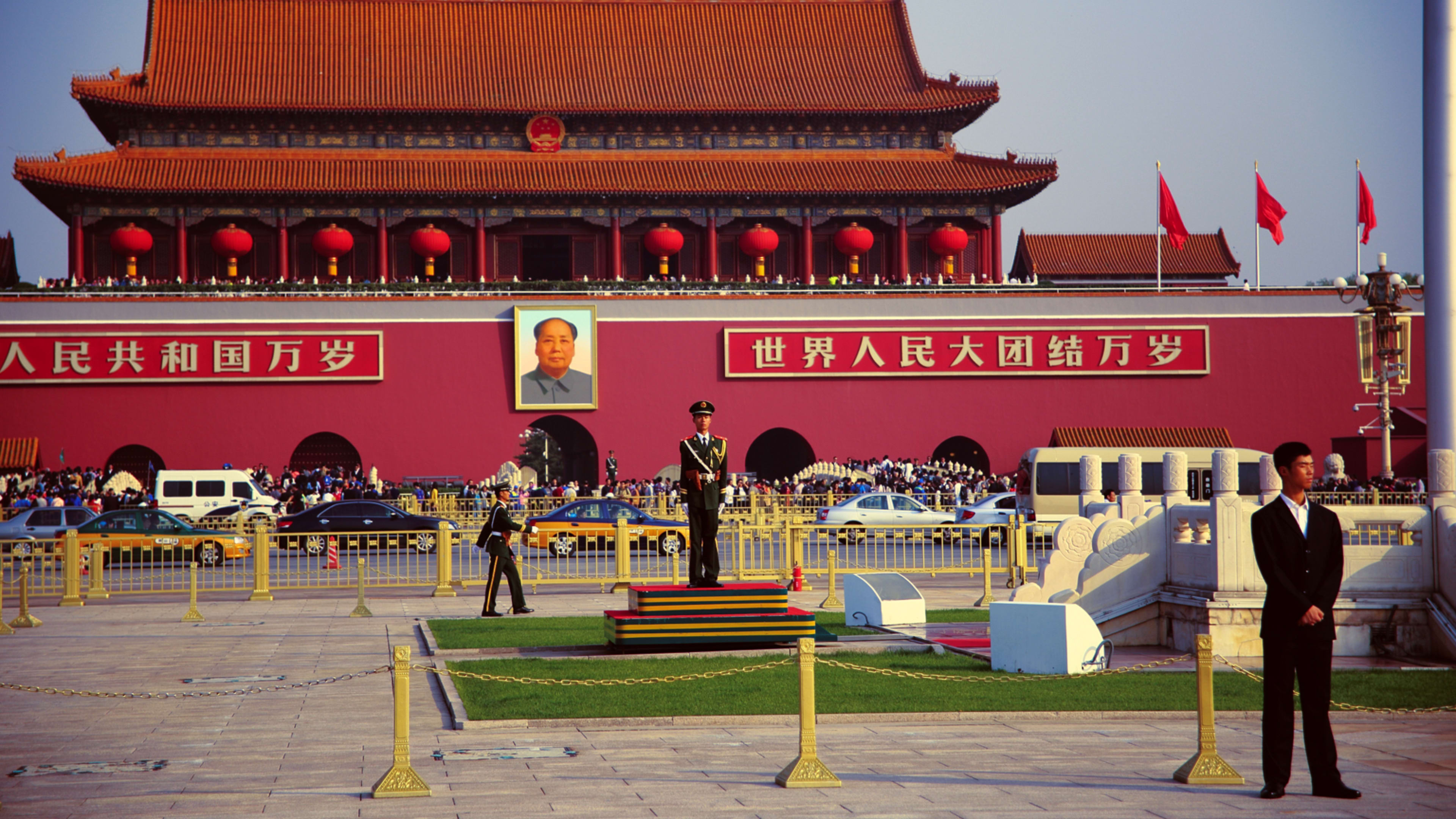 Now AI easily erases the Tiananmen Square massacre from online memory
