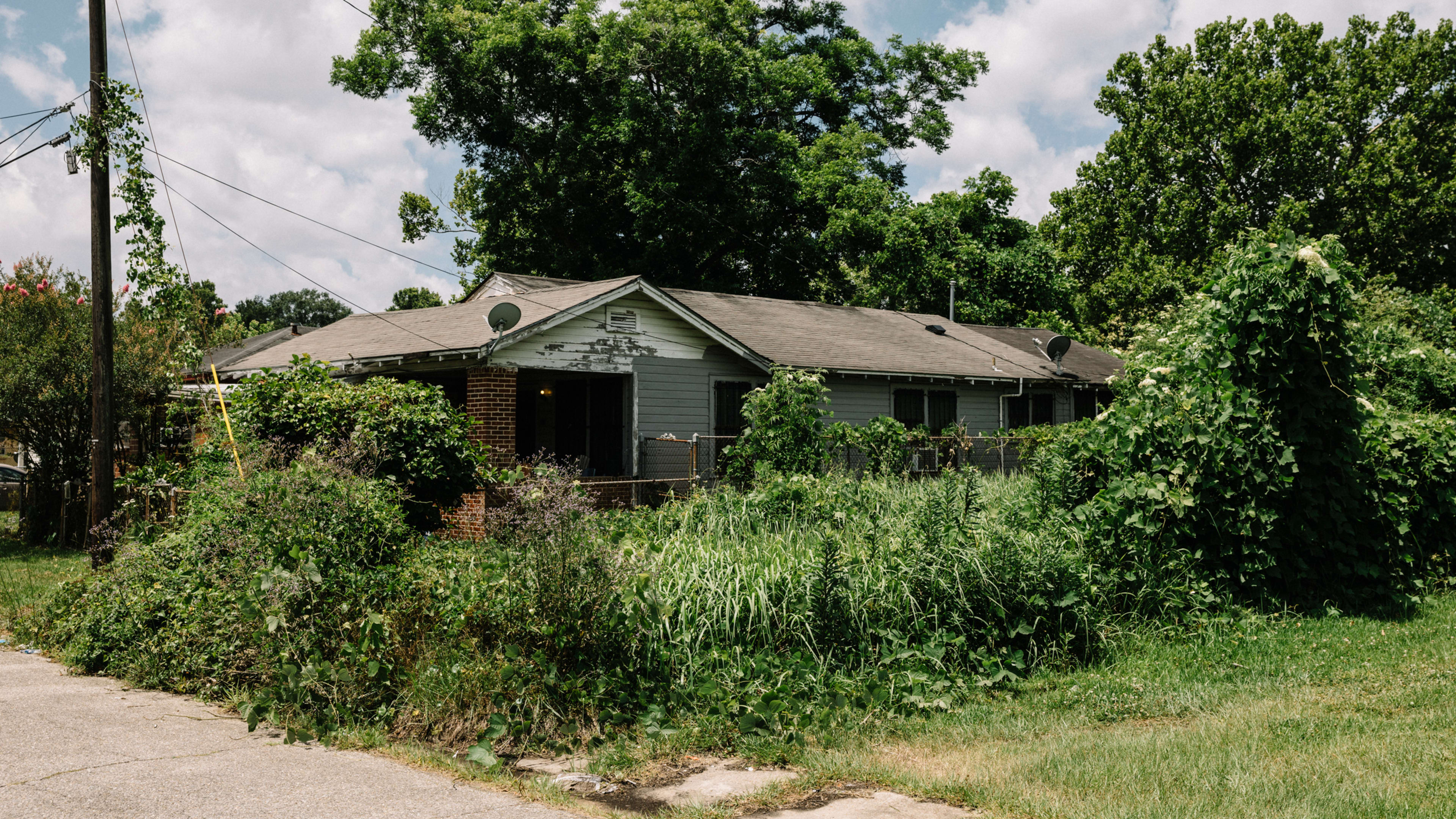 Blight is eating American cities. Here’s how Mobile, Alabama, stopped it