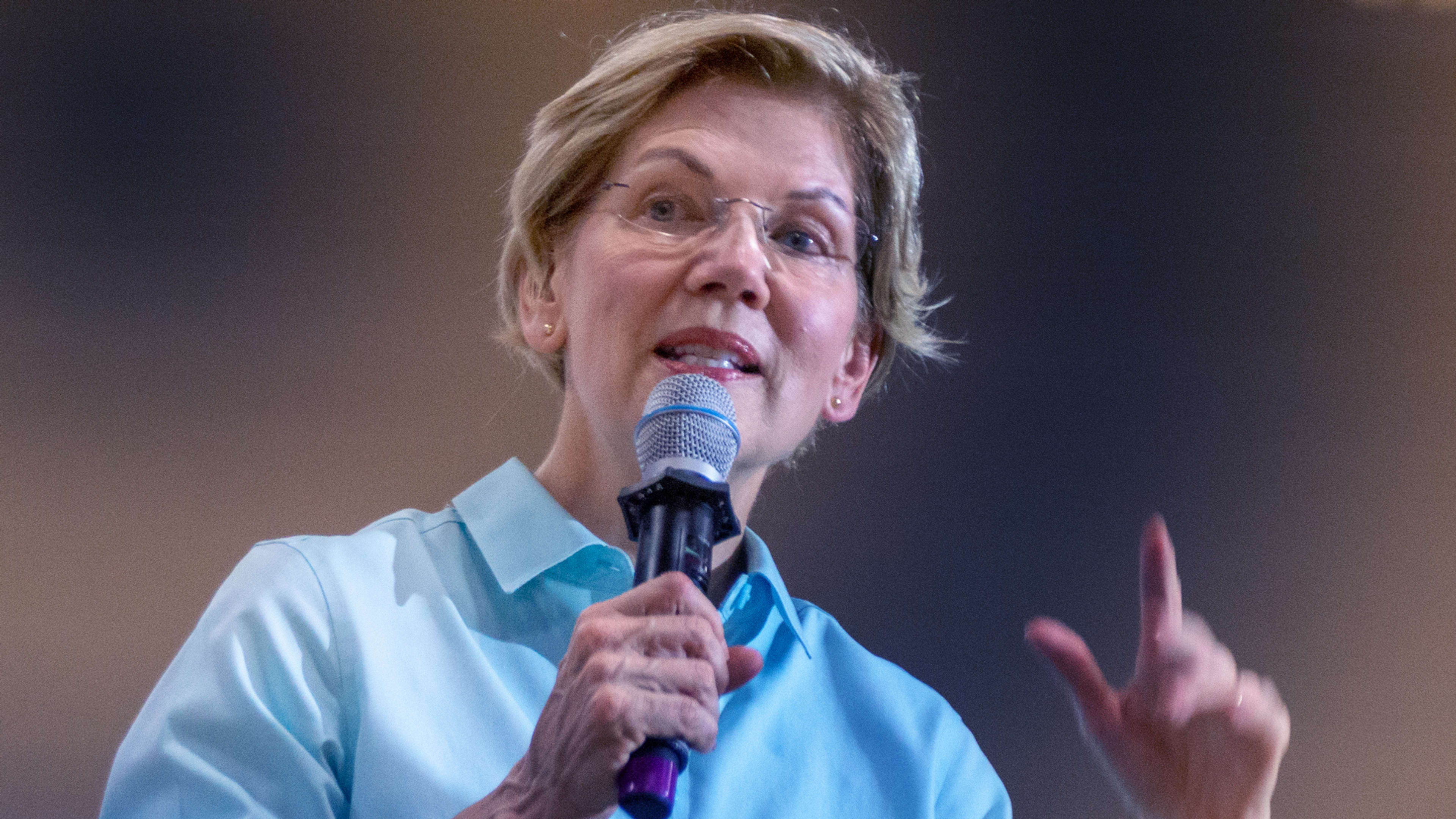 Elizabeth Warren said what everyone was thinking and won the Democratic debate with one line