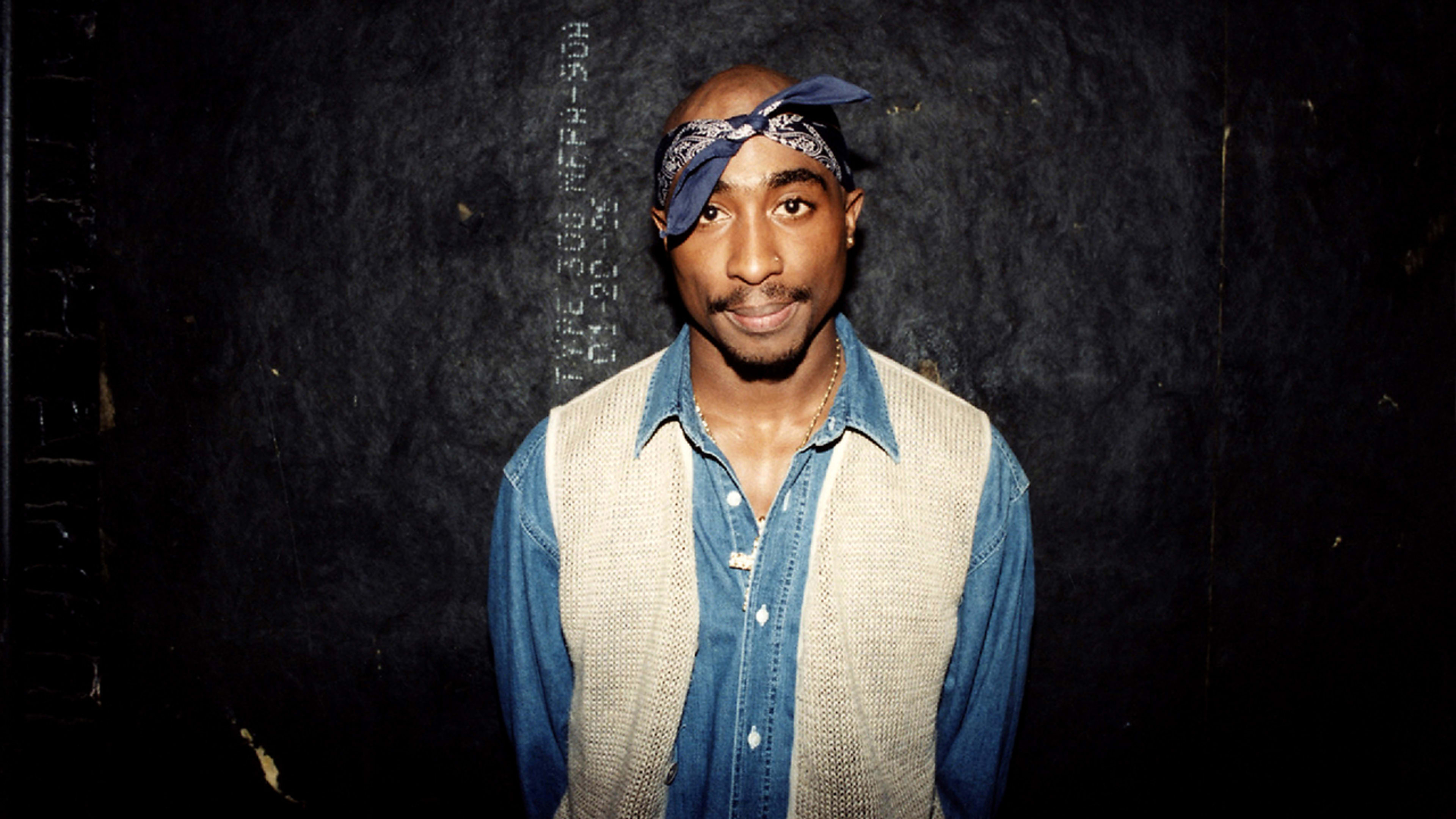 Imagine loving Tupac so much you get fired for it, like this 66-year-old man