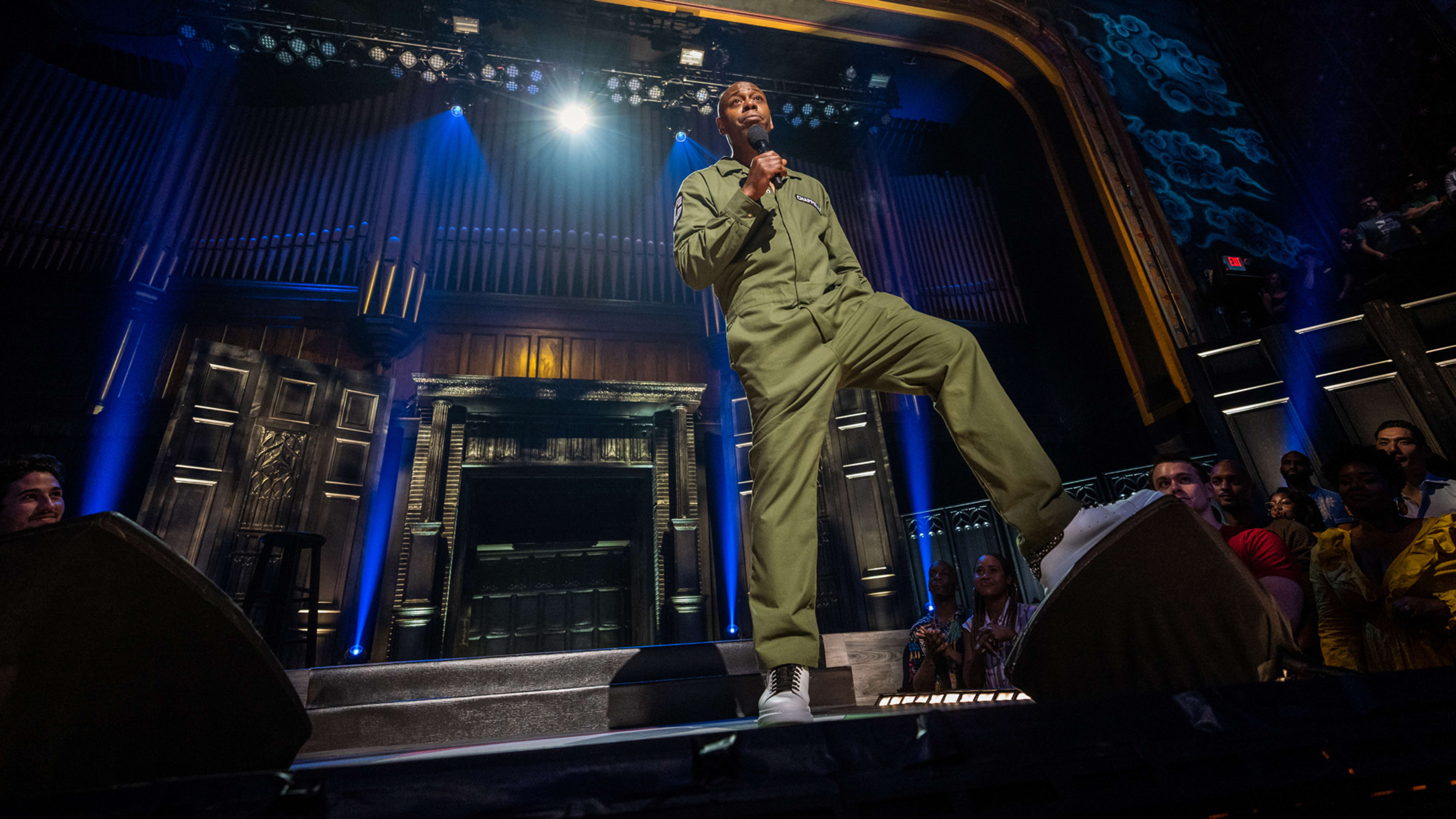 Dave Chappelle’s new Netflix special proves he’s too obsessed with cancel culture to write good jokes