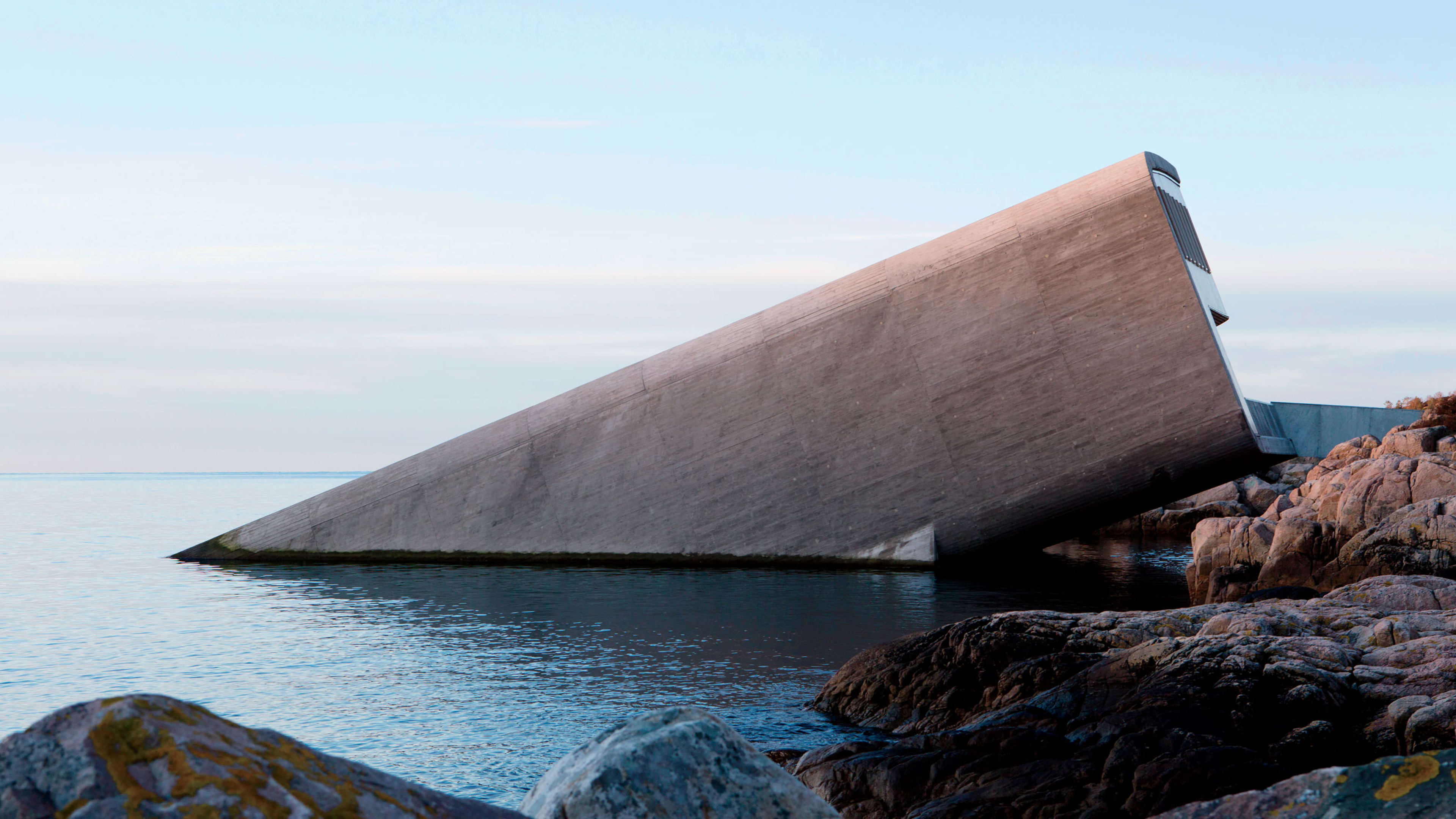 This Norwegian underwater restaurant is a design marvel