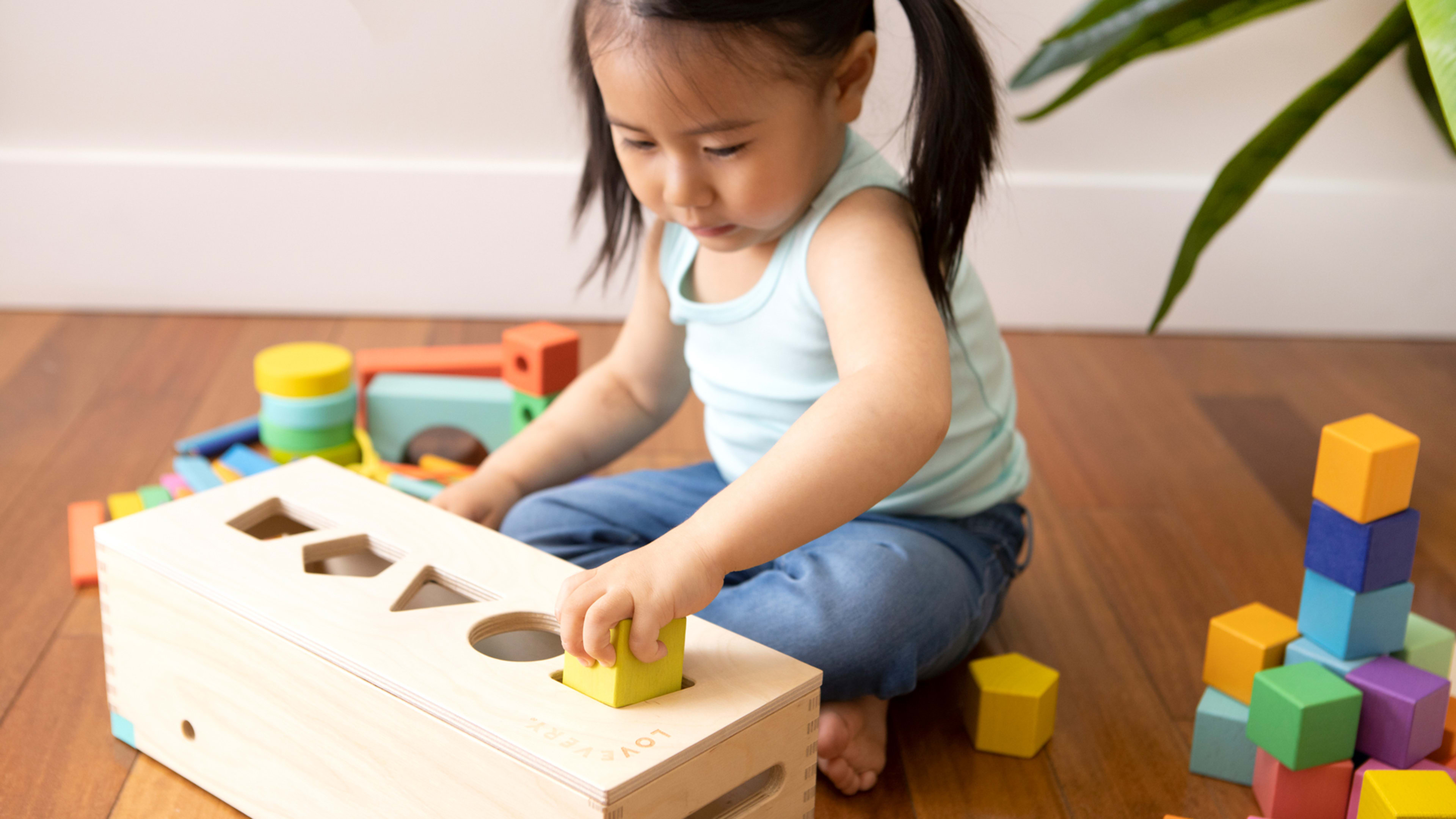 Silicon Valley’s biggest investors want your kids to play with these low-tech toys