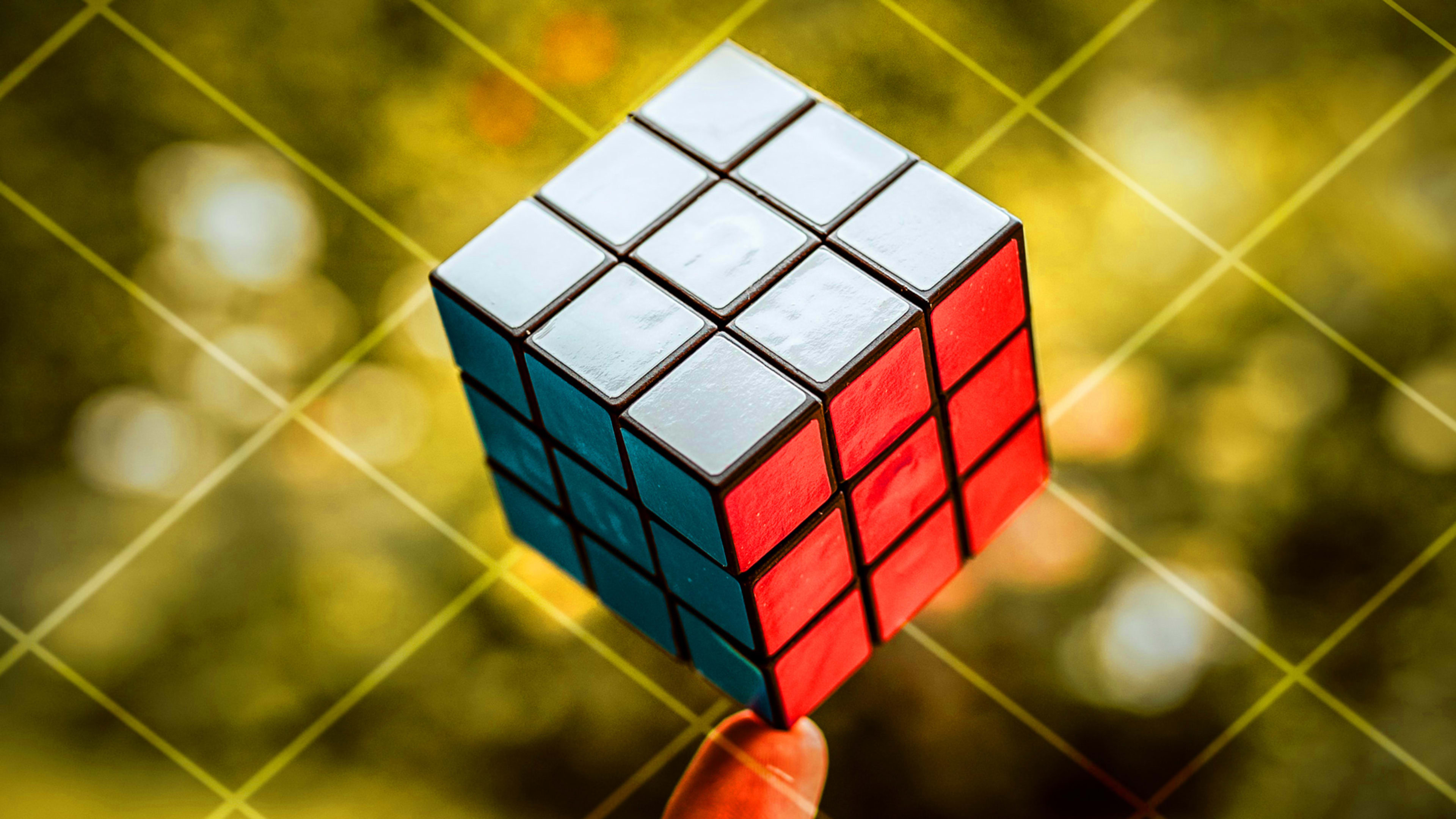 This AI can explain how it solves Rubik’s Cube—and that’s a big deal