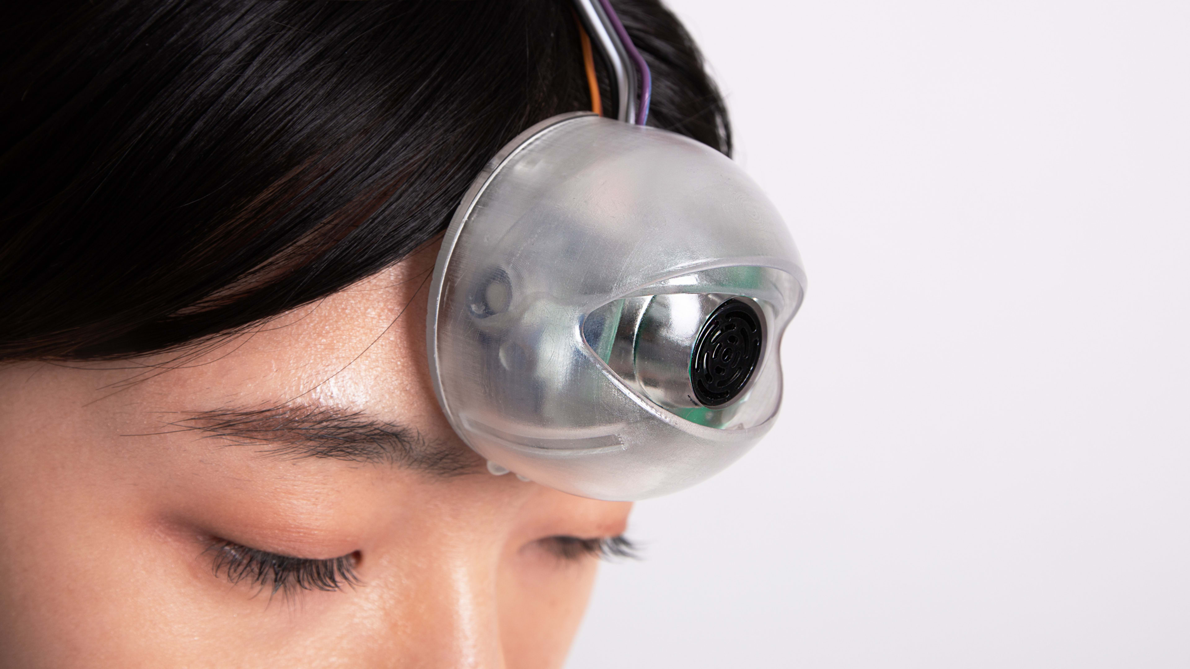 Never faceplant again staring at your phone, thanks to this robotic third eye