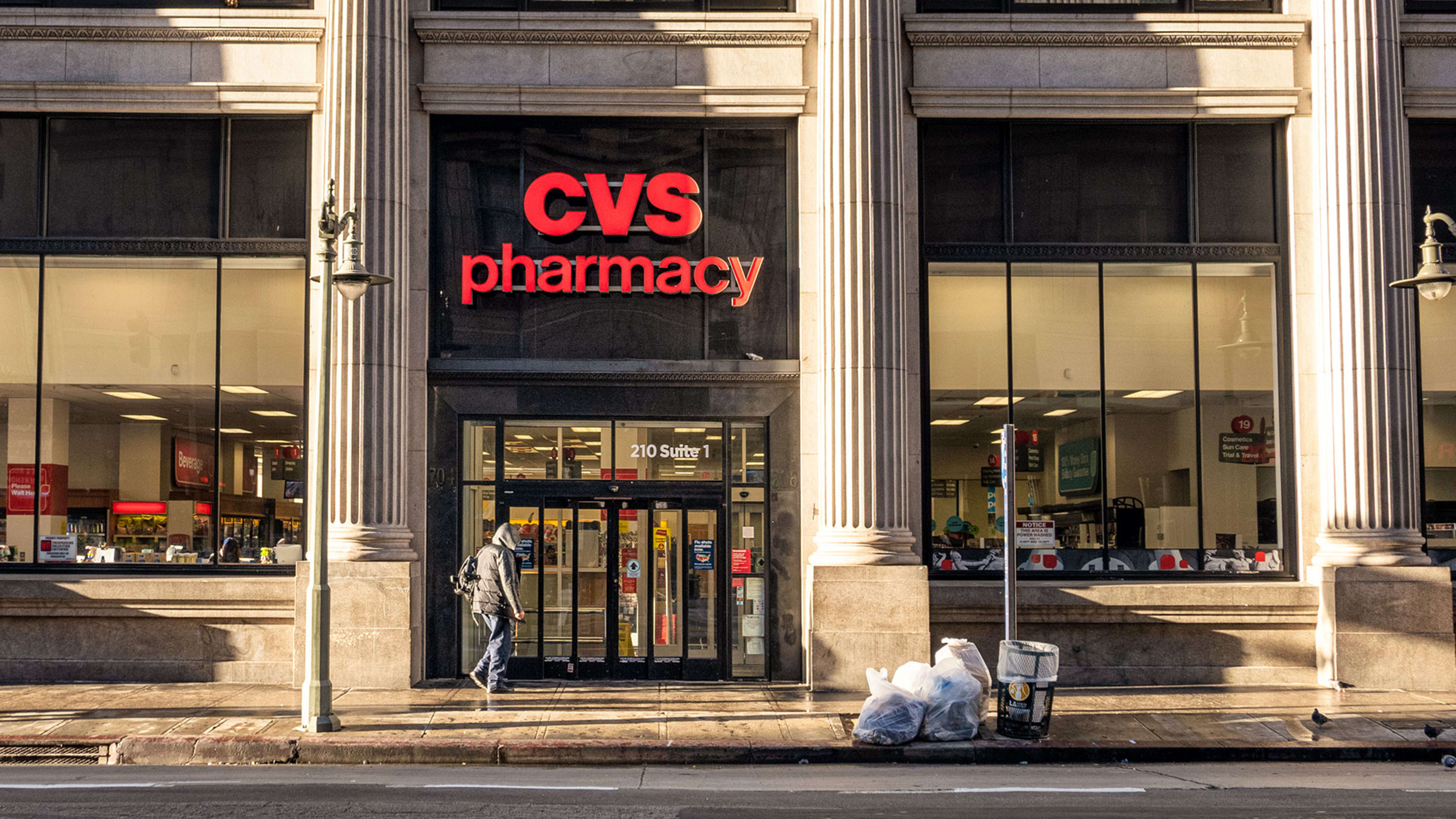 CVS will close 900 stores, turn hundreds more into doctors’ offices