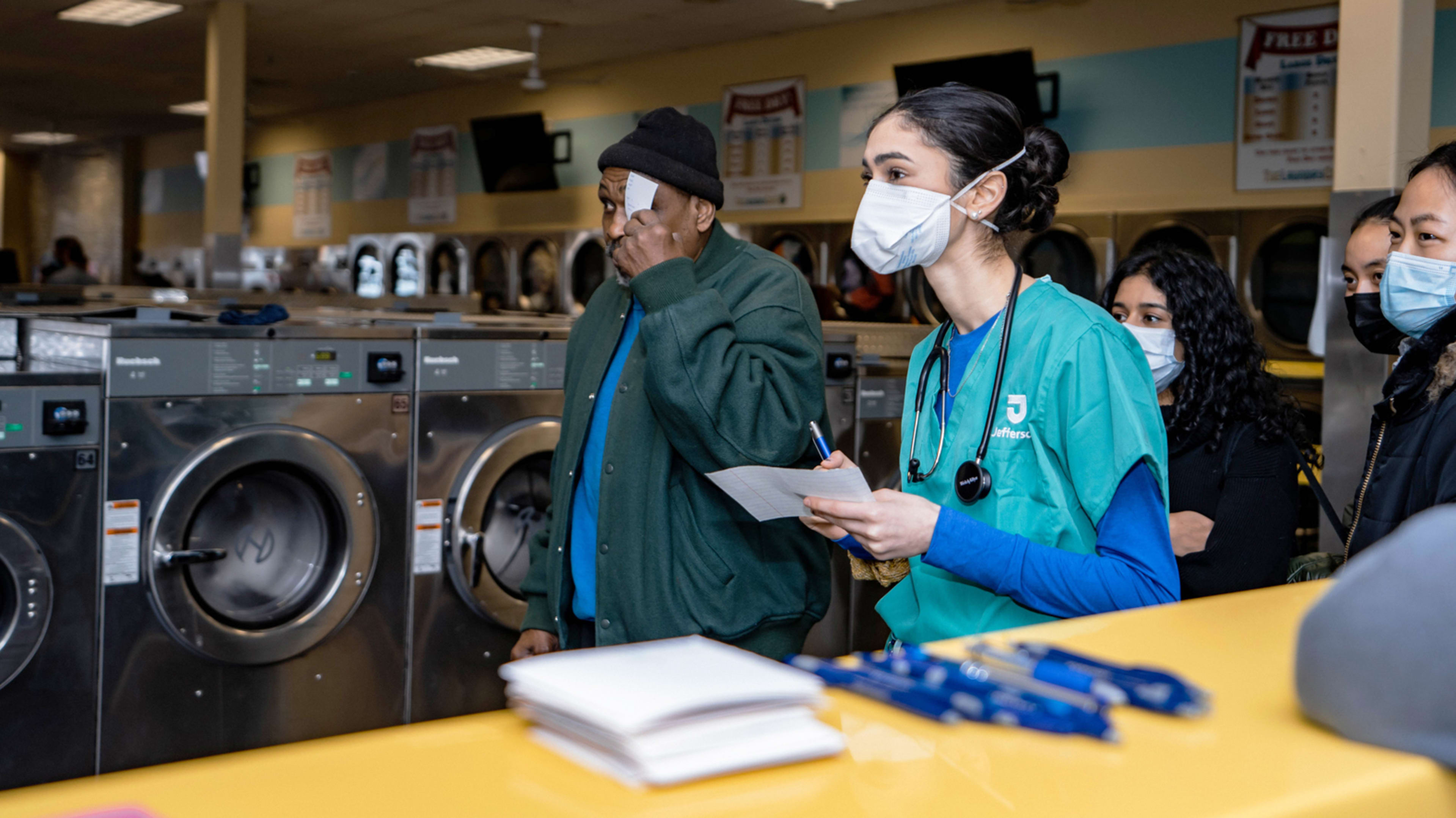 This startup is turning the laundromat into the doctor’s office
