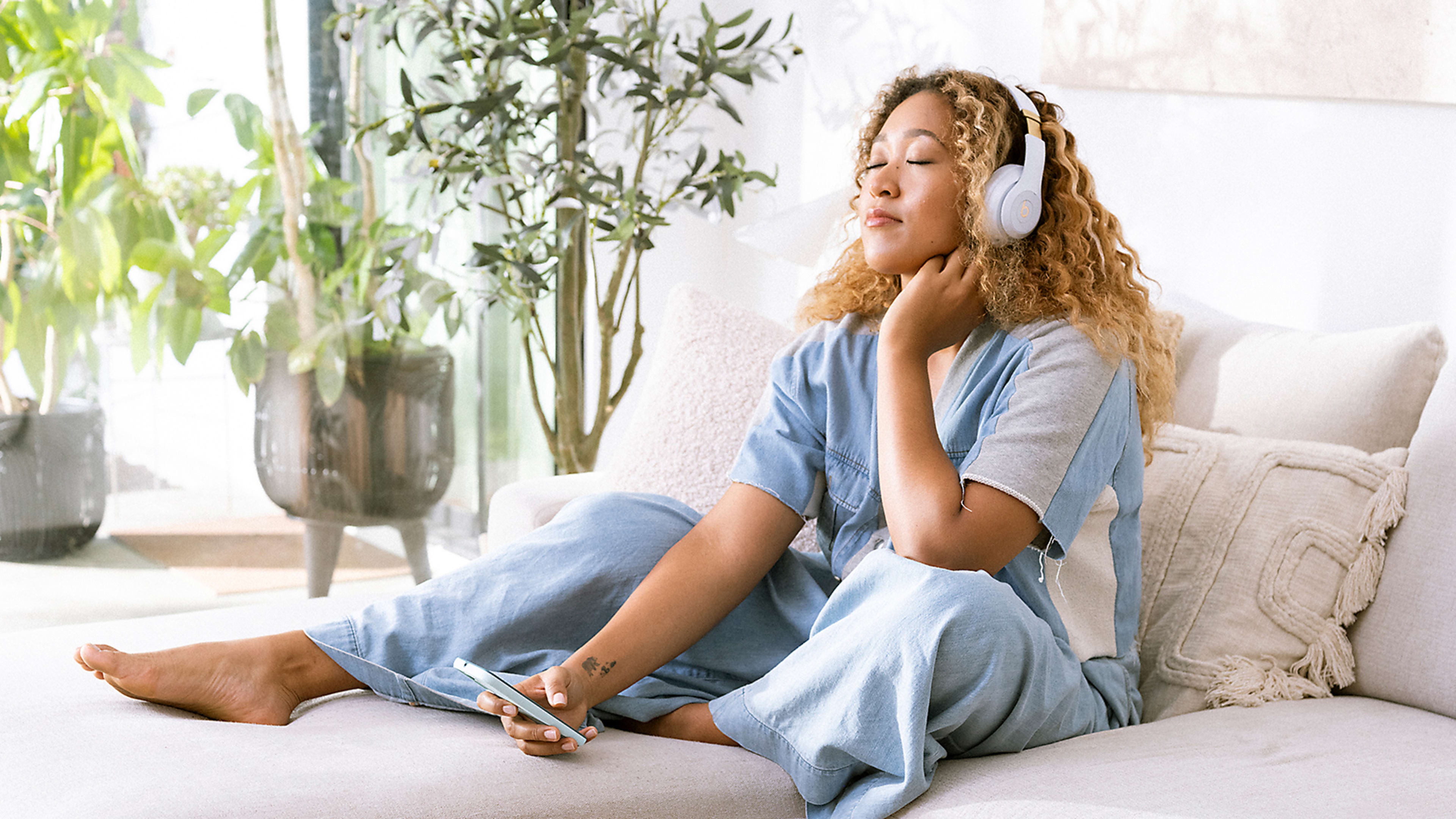 Naomi Osaka wants to take you on a guided meditation, courtesy of Hyperice and Modern Health