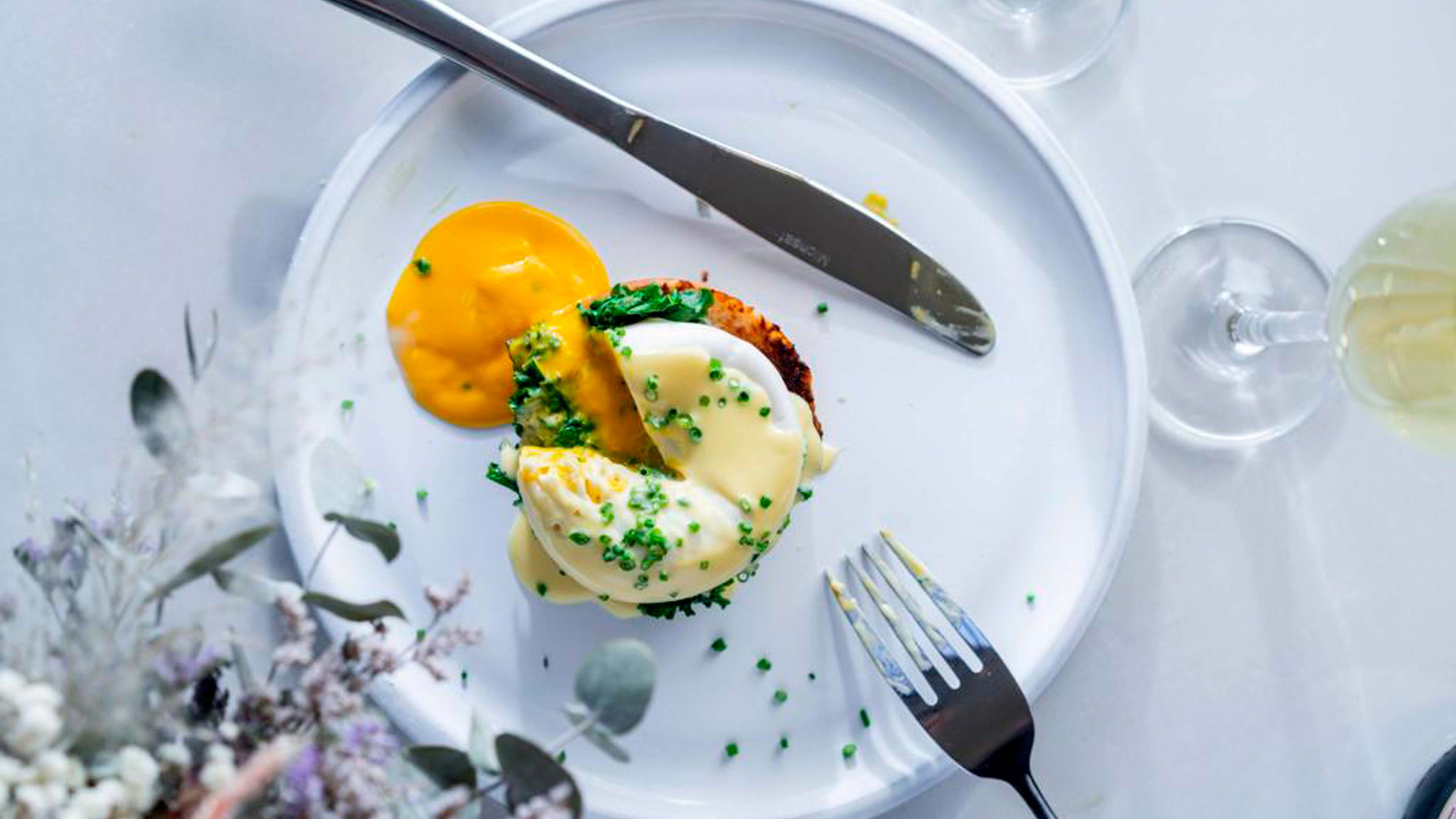 This poached egg has a perfectly runny yolk—and it’s vegan