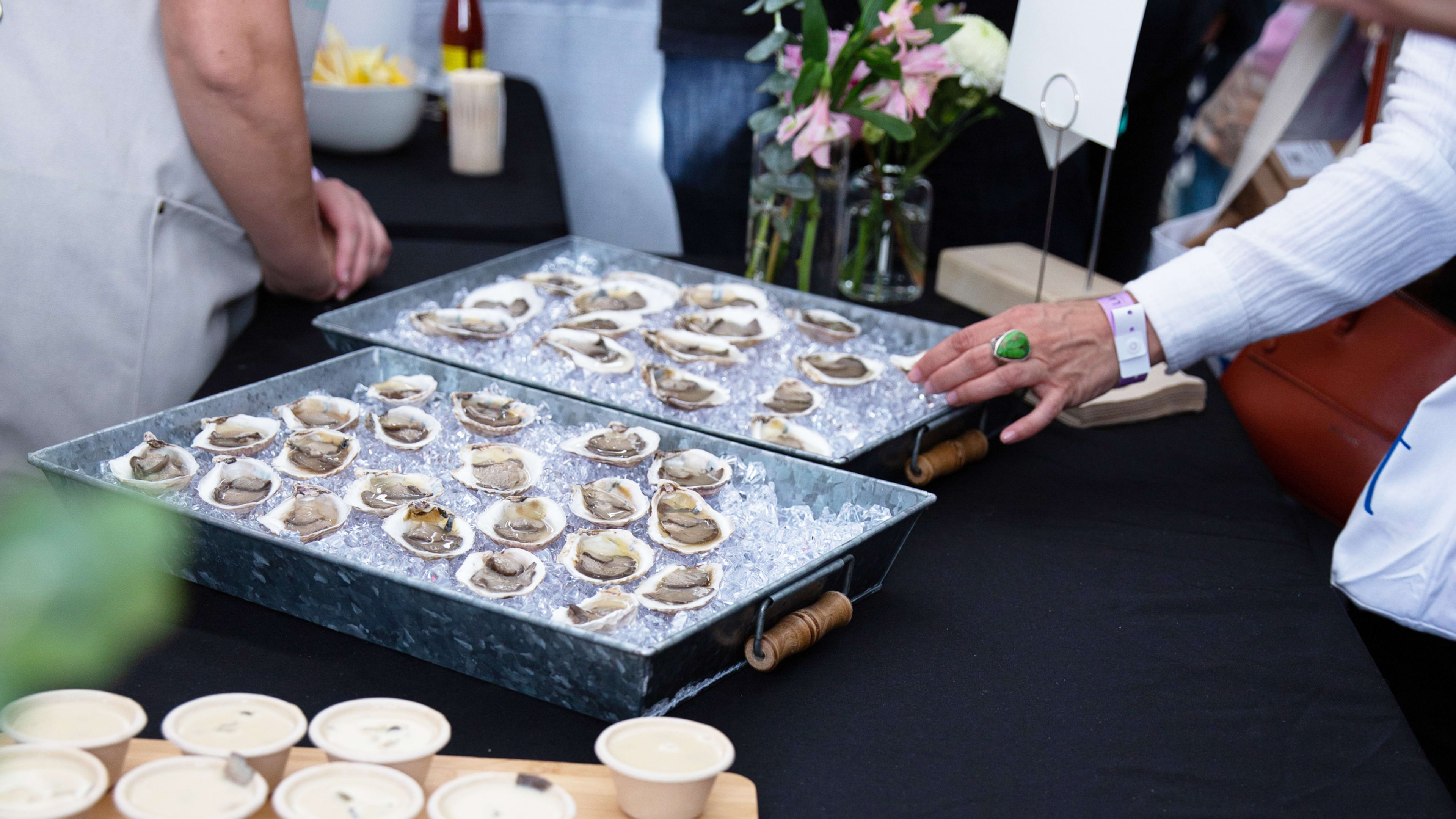 From oyster-free oysters to plant-based blue cheese: 5 things I ate at an event for cutting-edge vegan food