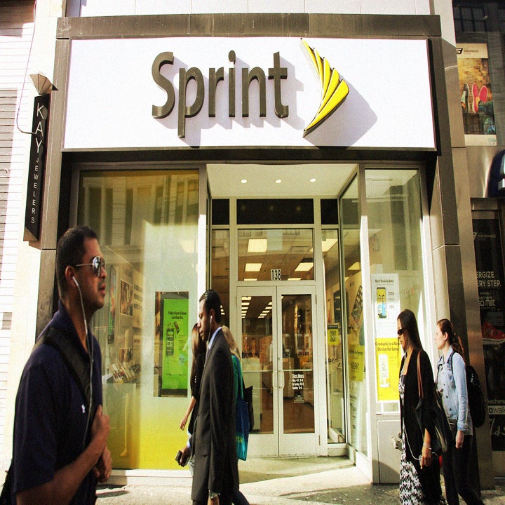 New Leaked Sprint Document Suggests The 2-Year Smartphone Contract Is ...