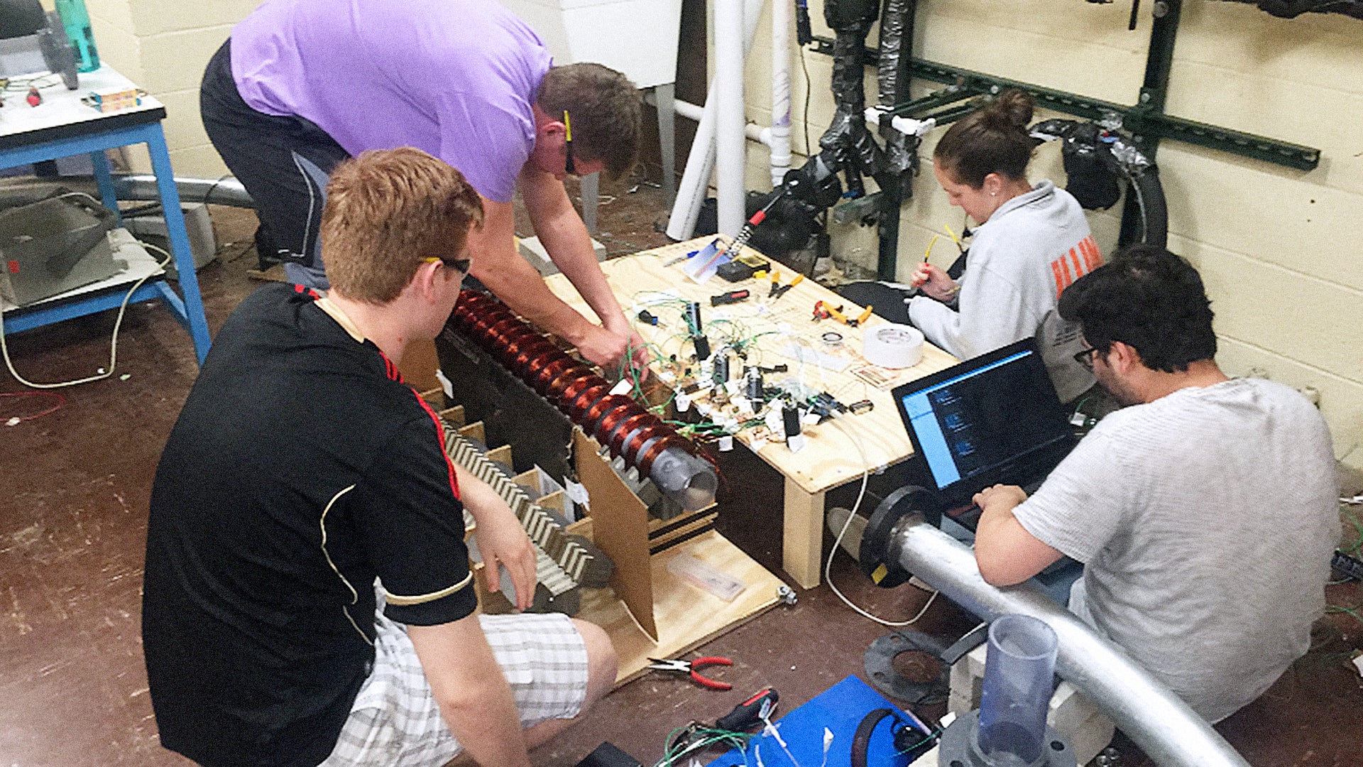 Did These Undergrads Build A Working Prototype Of The Hyperloop? - Fast ...