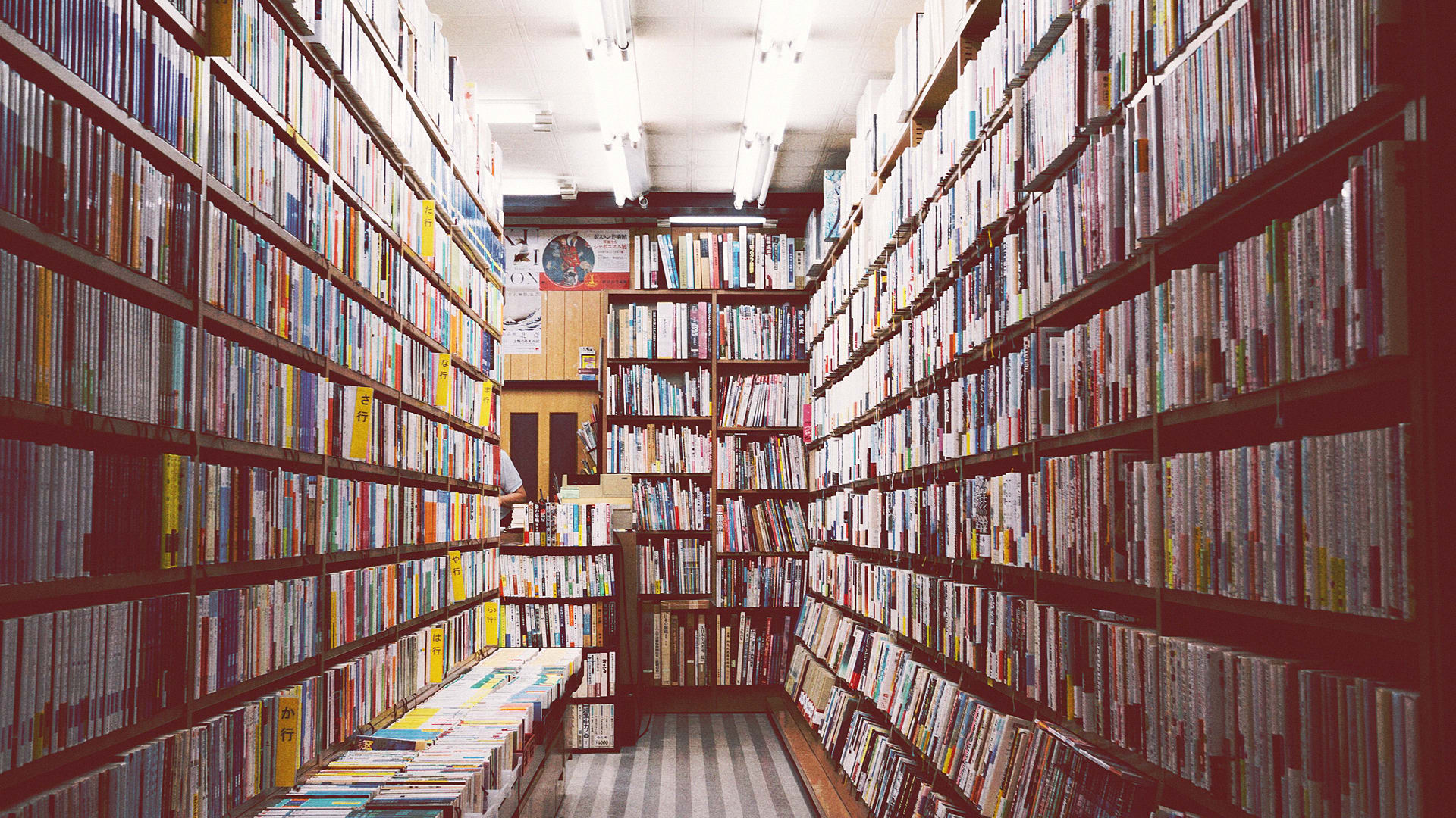 Report: Amazon To Open Hundreds Of Brick-And-Mortar Bookstores - Fast  Company, image size:1920x1080