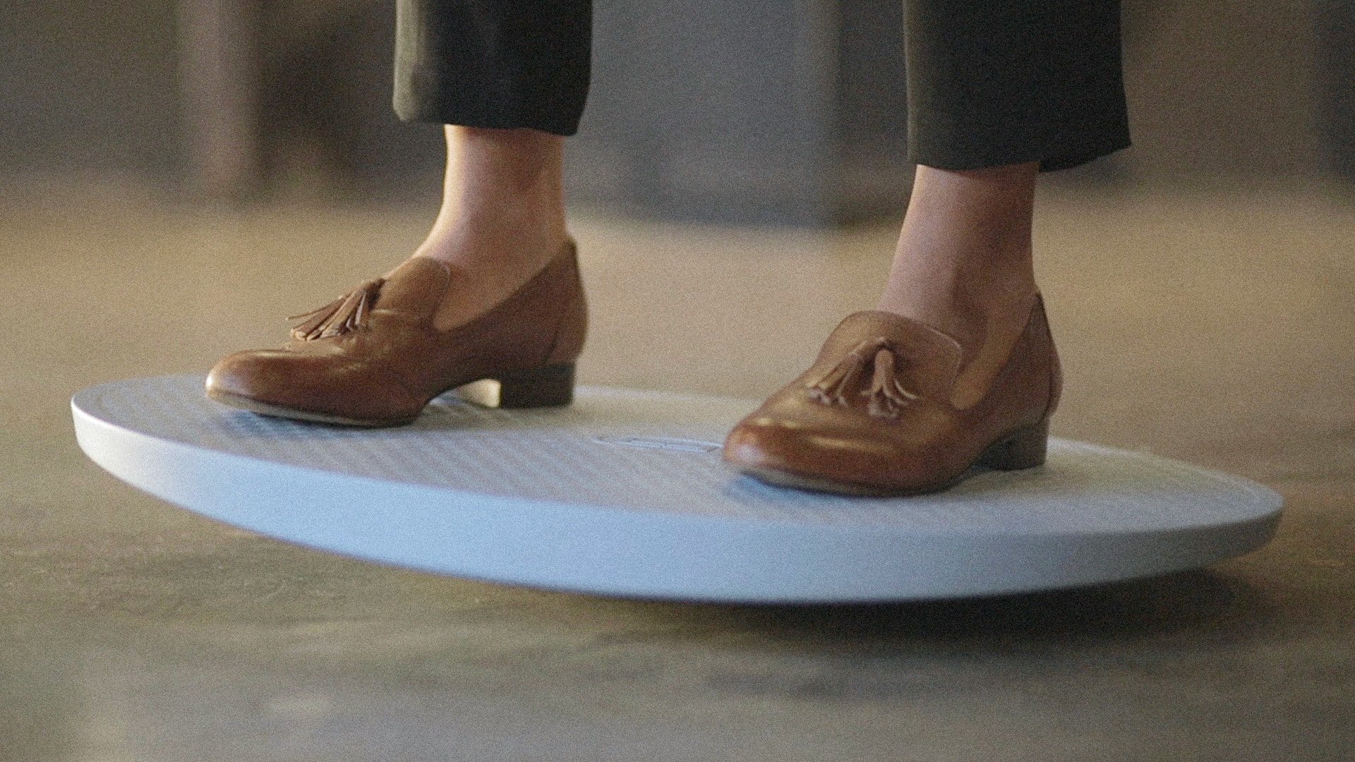 This New Platform For Standing At Work Is Made From Recycled Tires ...