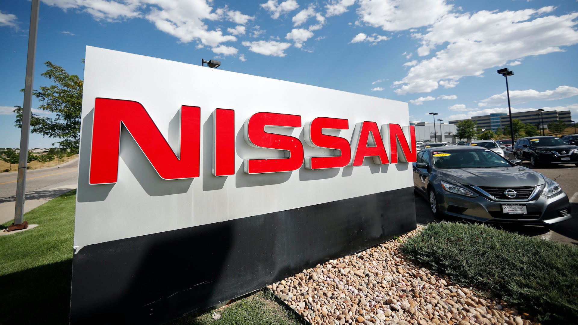 These older cars have a dangerous and recalled Takata air bag - Fast