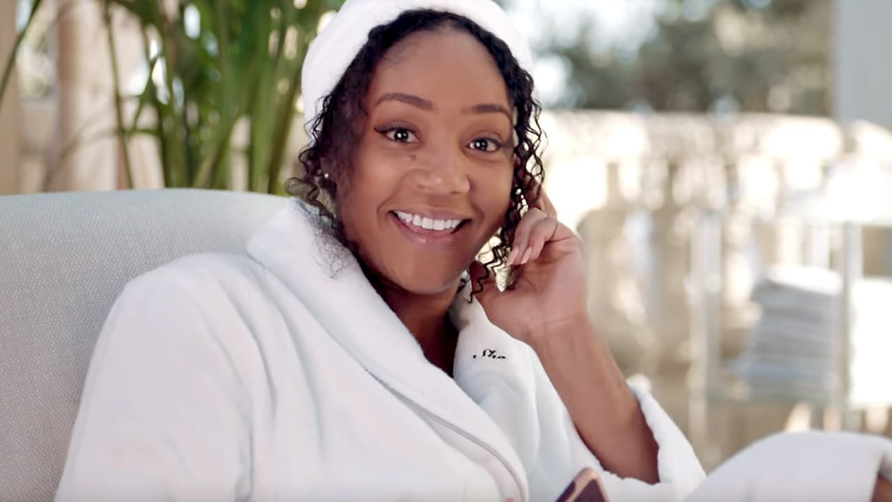 The Always Hilarious Tiffany Haddish Gets Pampered In Her First Groupon(02)