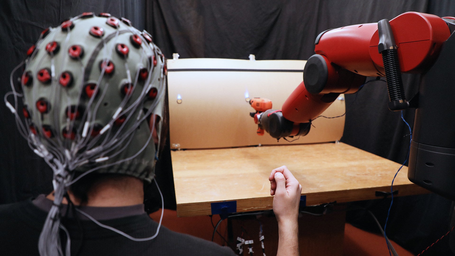 Real Mind Reader Machine Mind-reading robots are no longer science fiction - Fast Company